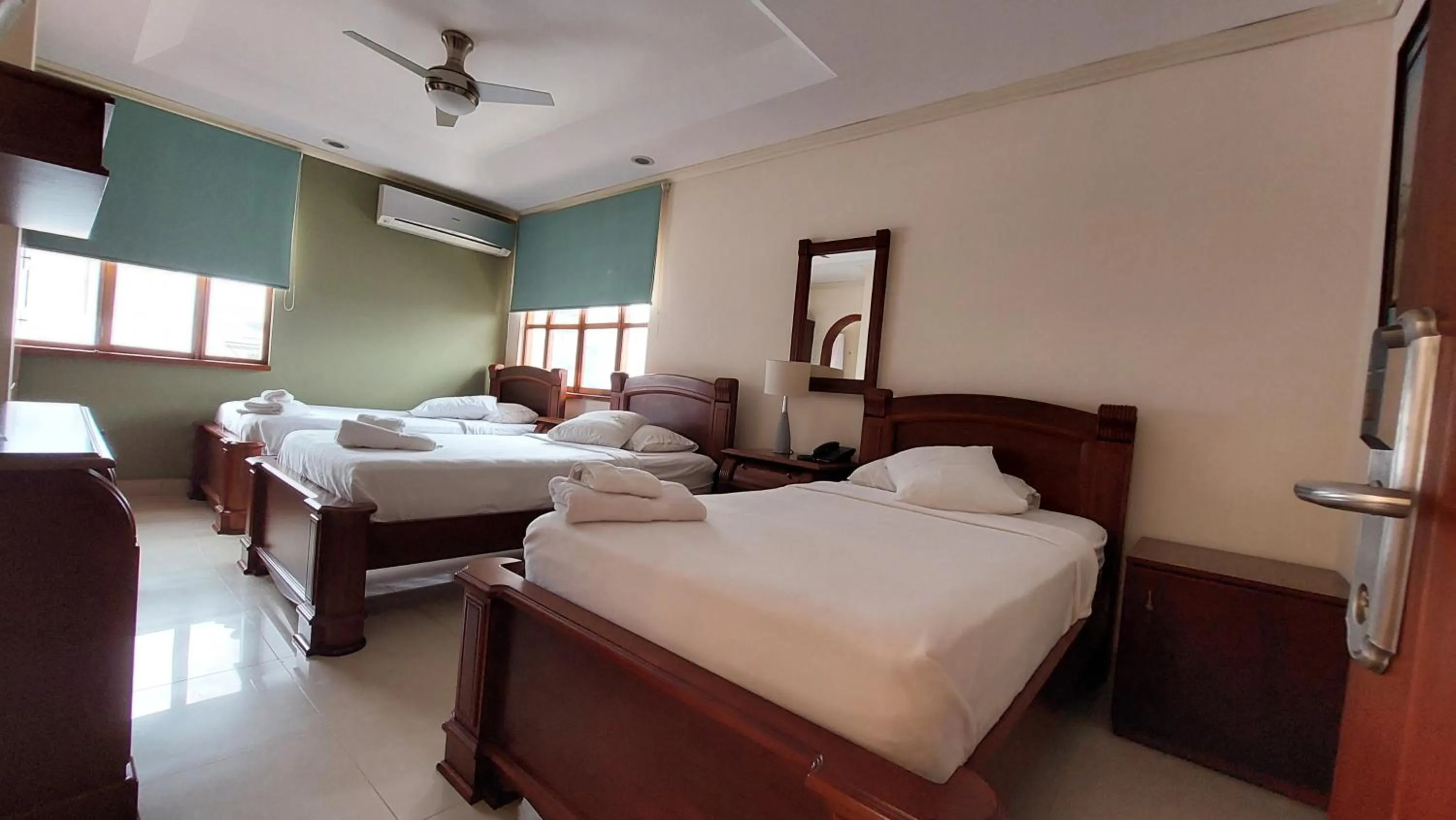 Bed in Hotel Voyager Manta