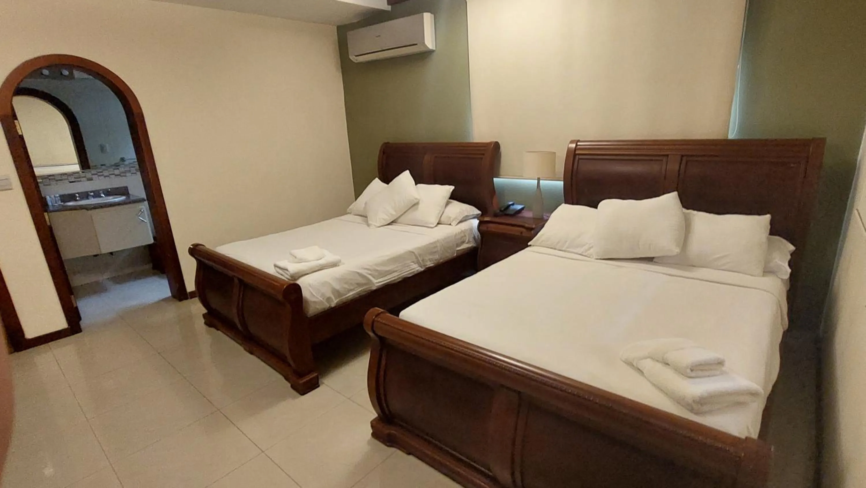 Bed in Hotel Voyager Manta