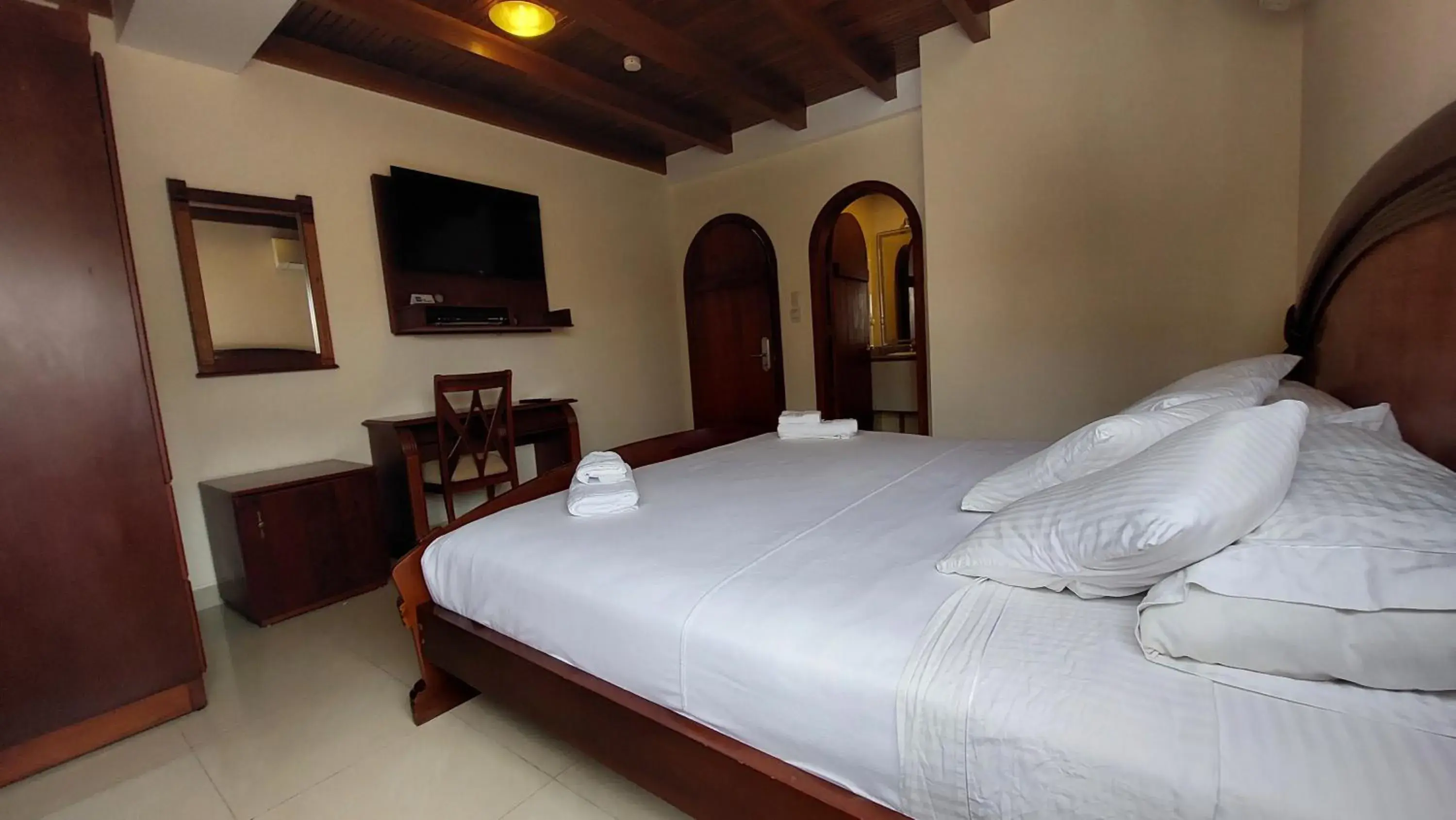 Superior King Room in Hotel Voyager Manta Superior King Room in Hotel Voyager Manta