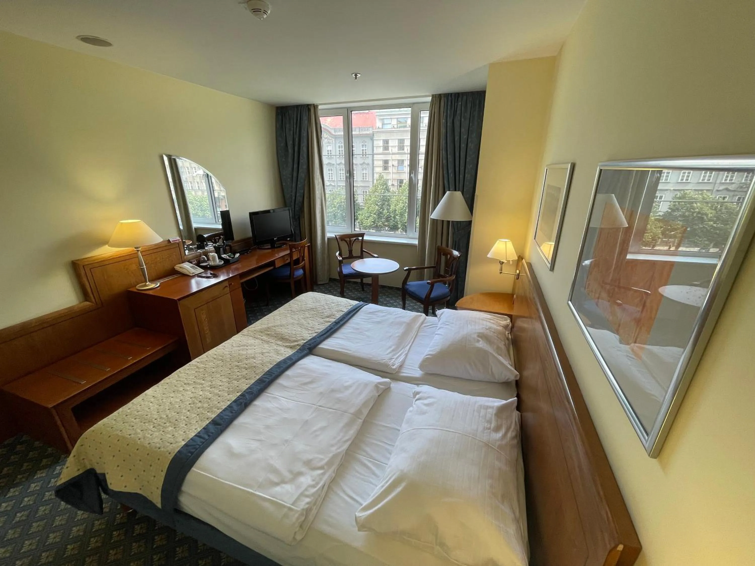 Bedroom, Bed in Ramada Prague City Centre