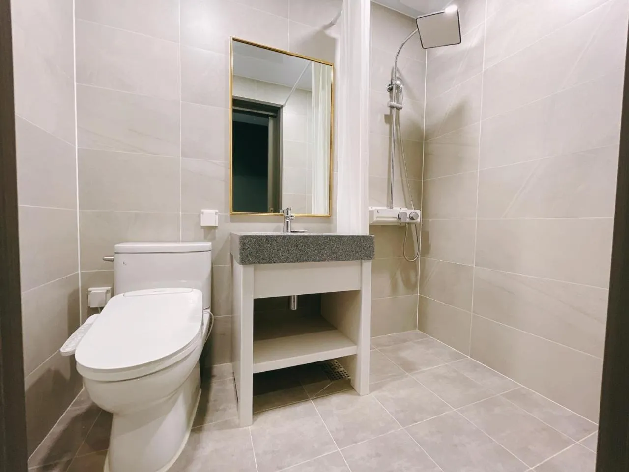 Bathroom in Hotel U5