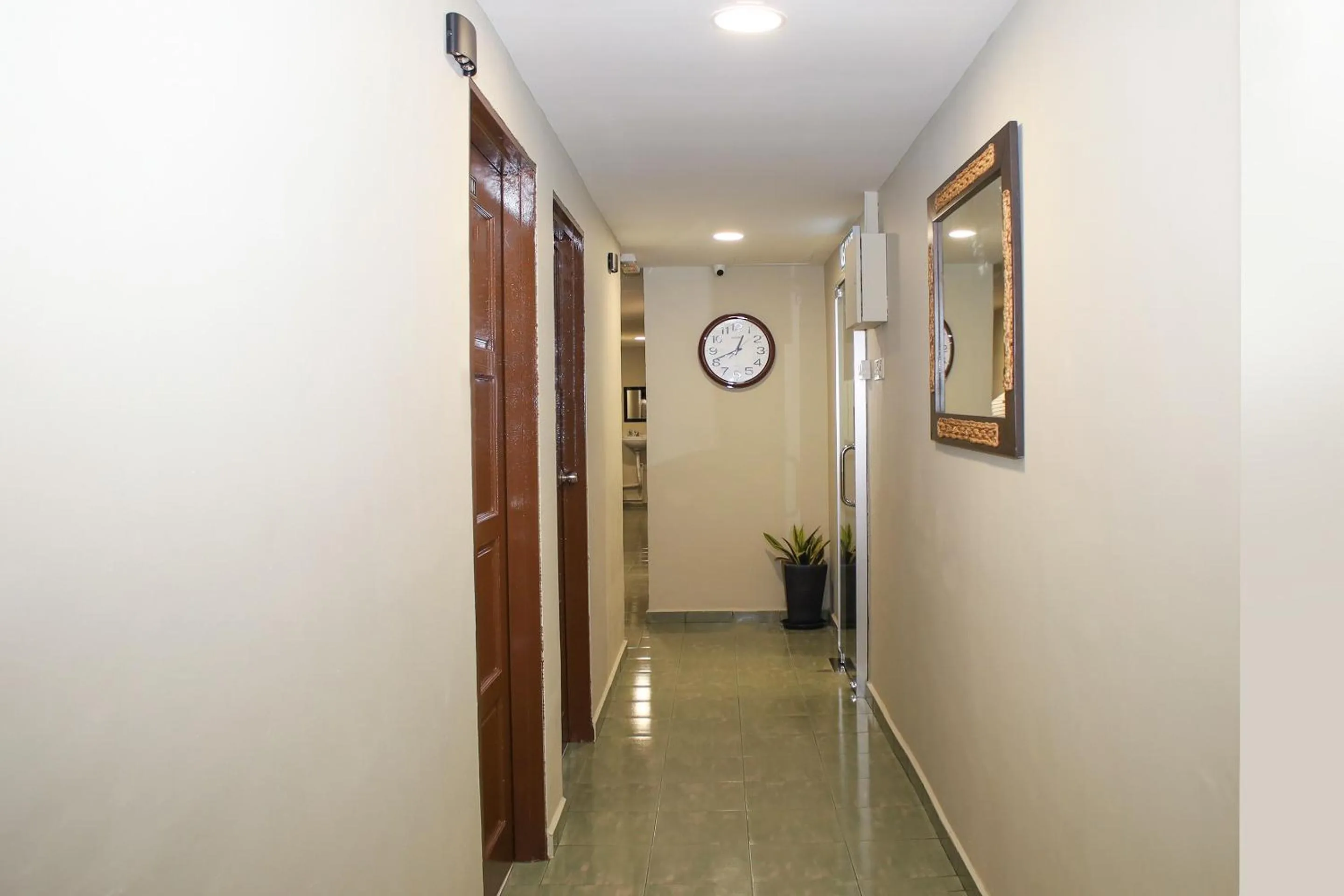 Lobby or reception in Hotel O Prima Saujana Budget Hotel