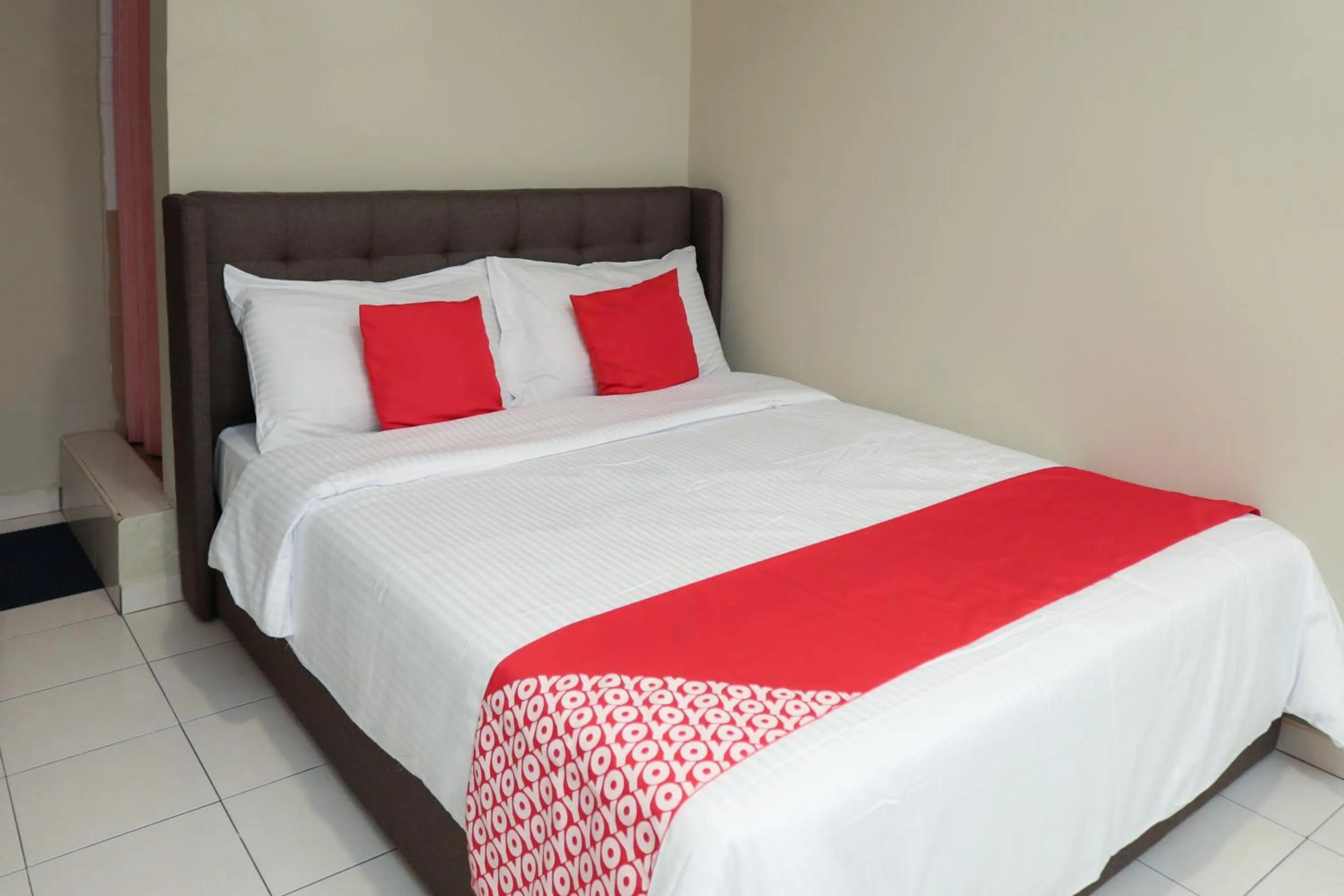 Bedroom in Hotel O Prima Saujana Budget Hotel