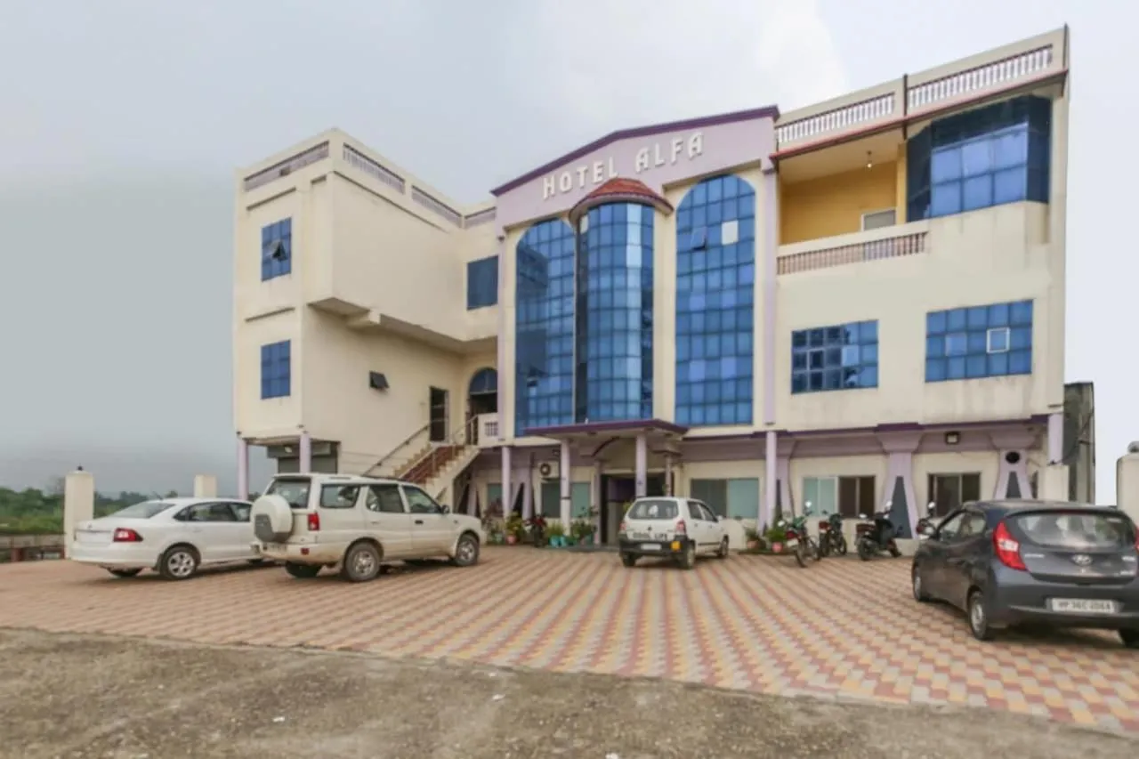 Facade/entrance in Hotel O Alfa