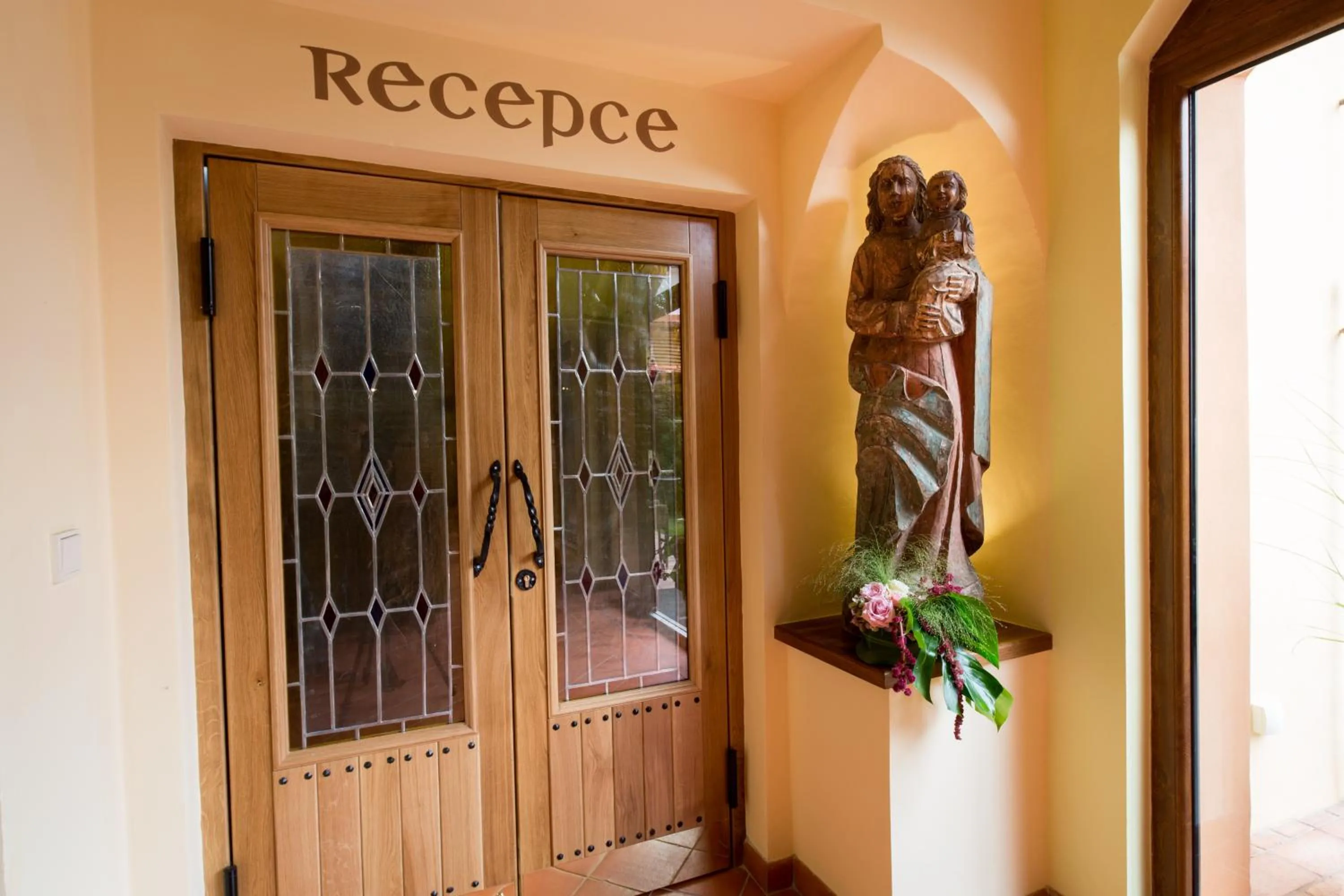 Lobby or reception in Hotel Selsky Dvur - Bohemian Village Courtyard