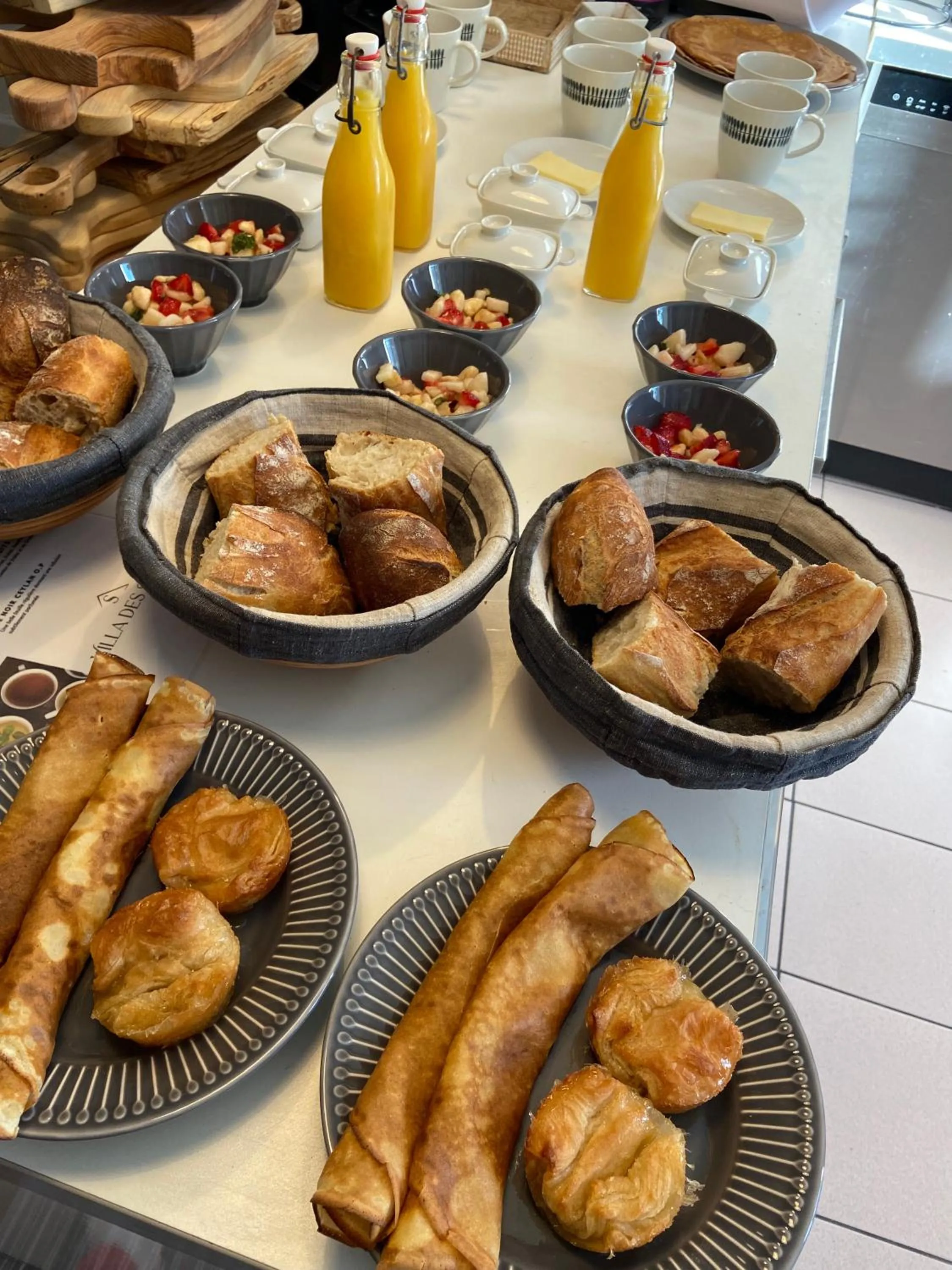 Breakfast in La Villa des Sables