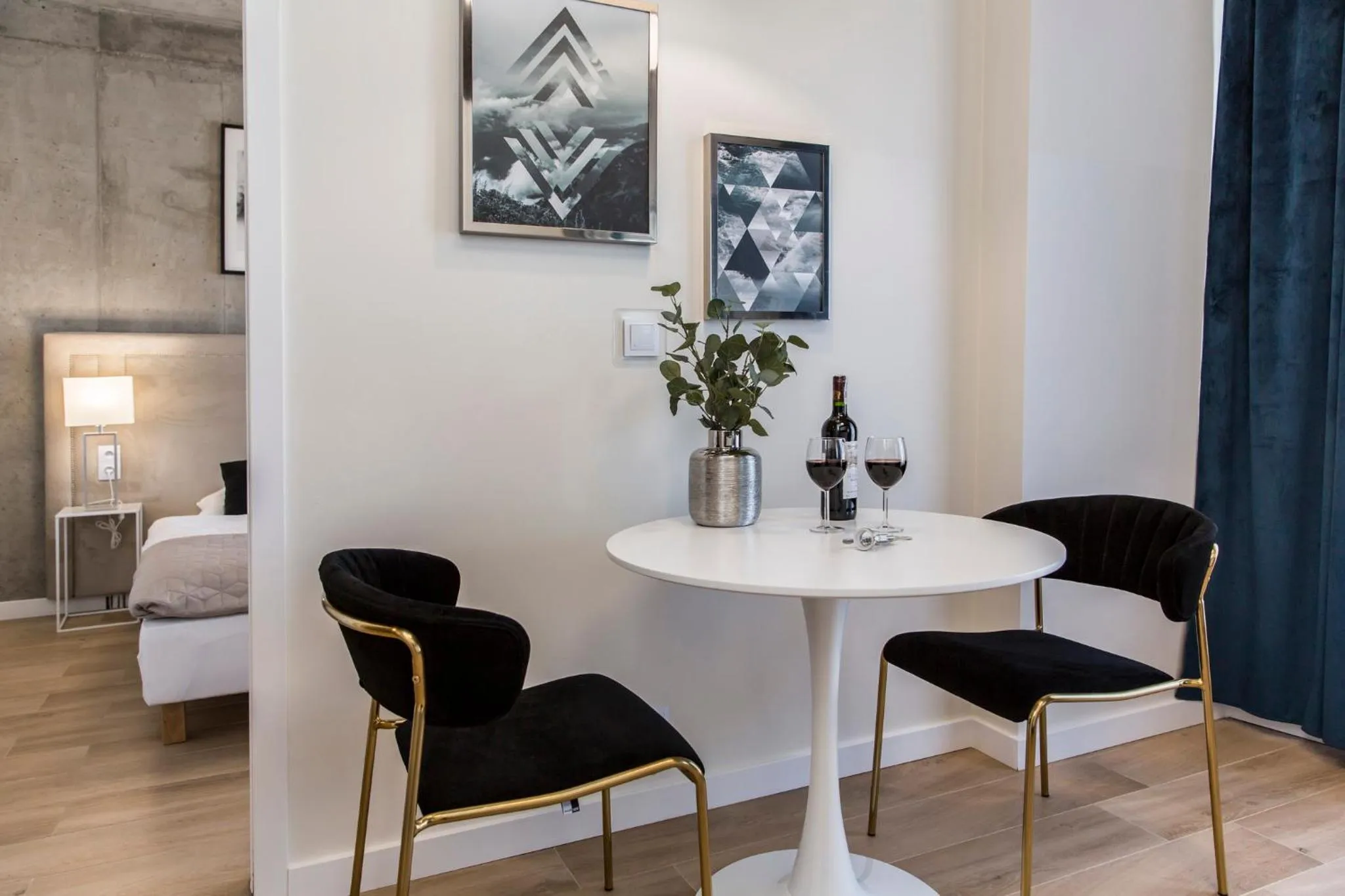 Photo of the whole room in Piedmont House