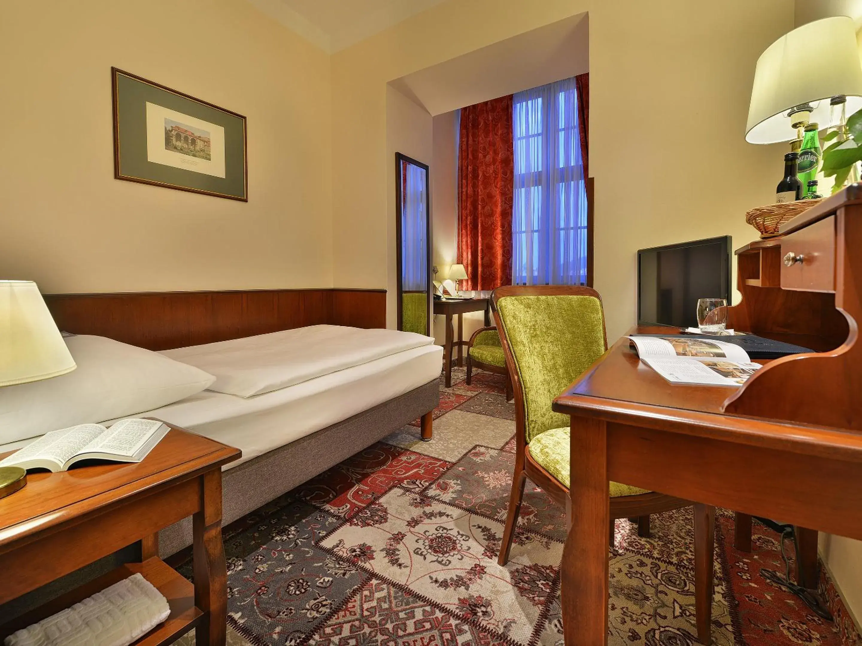 Single Room with Castle View in EA Hotel Jeleni Dvur Prague Castle Single Room with Castle View in EA Hotel Jeleni Dvur Prague Castle
