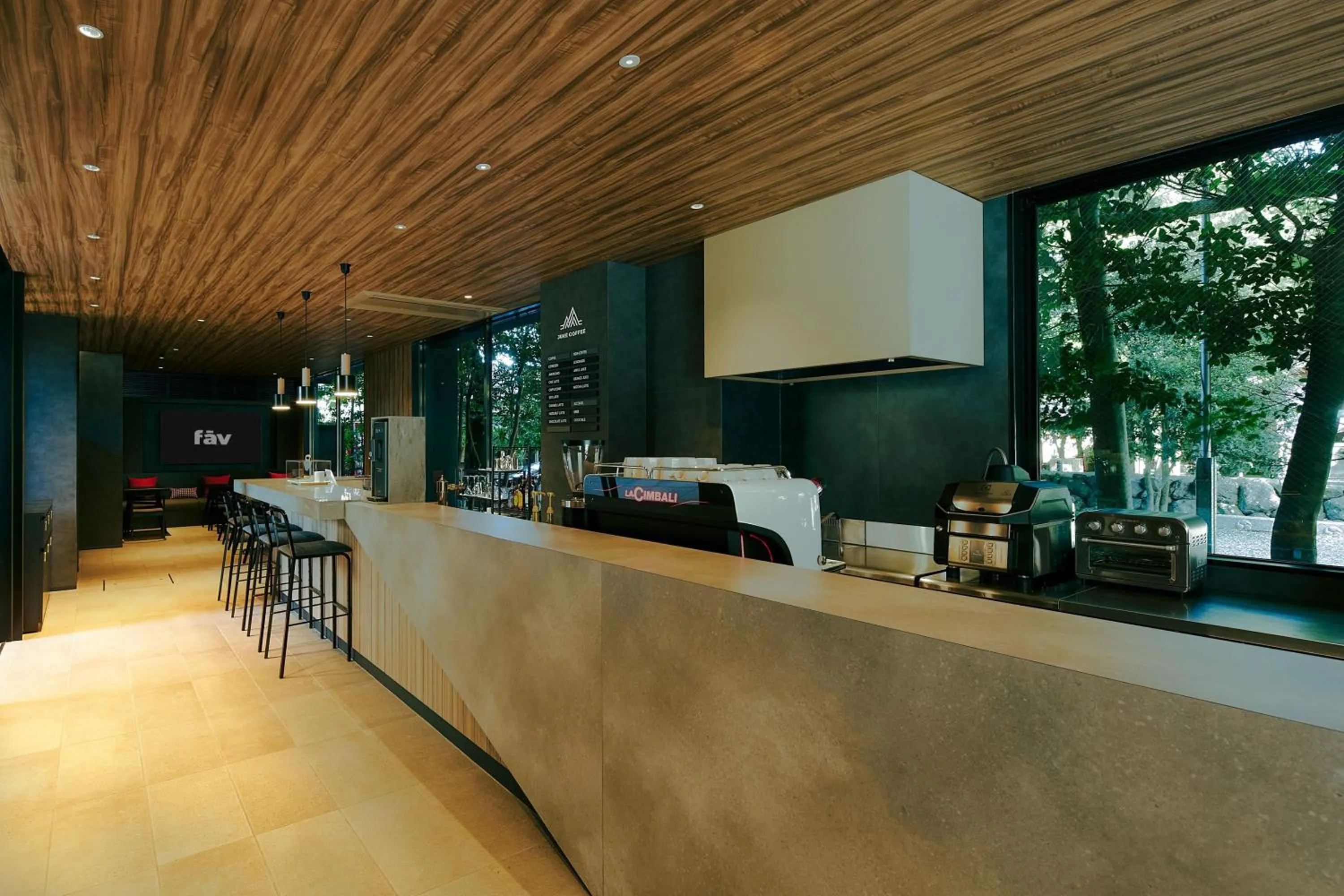 Restaurant/places to eat in fav ISE