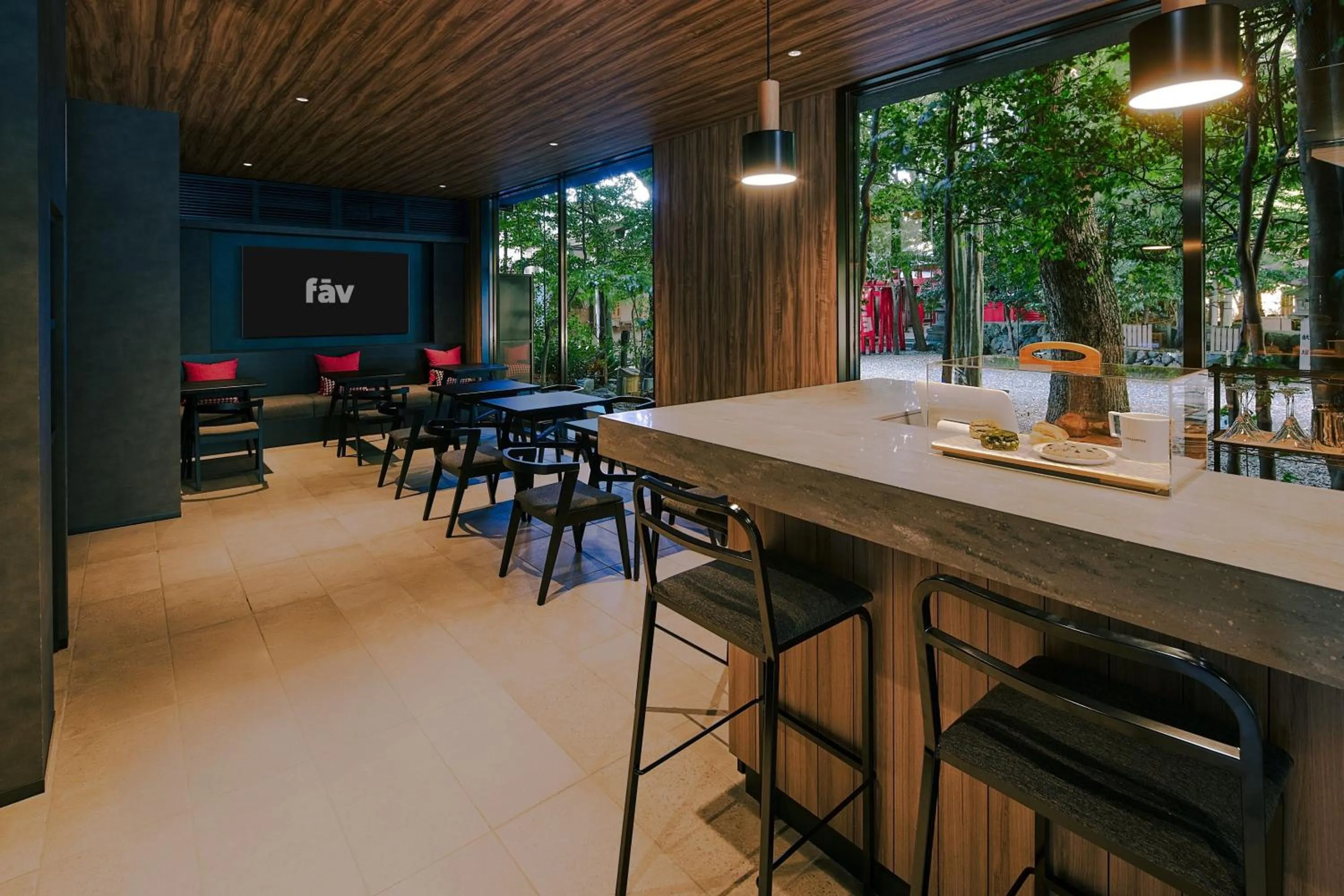 Restaurant/places to eat in fav ISE