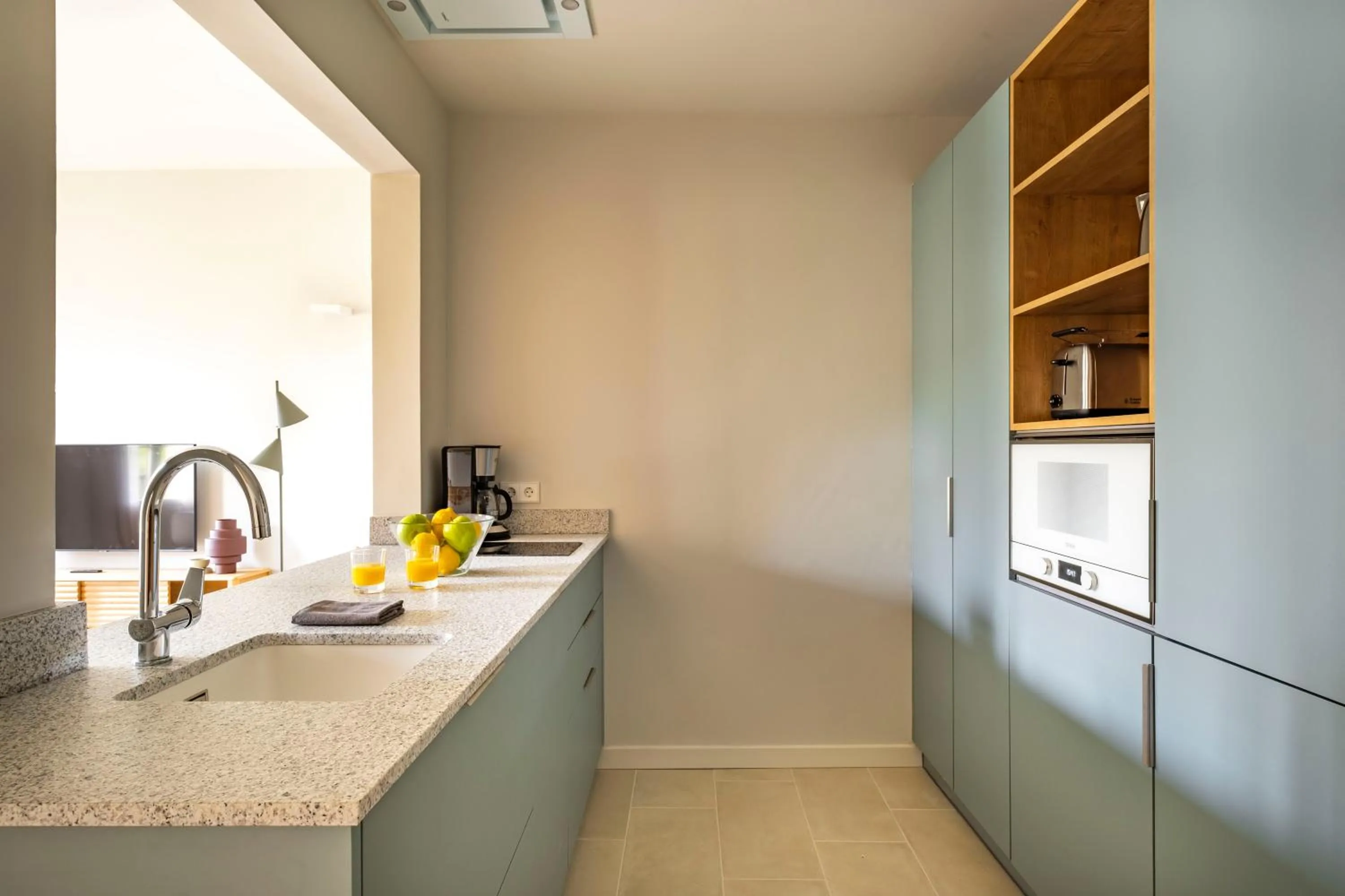 Kitchen or kitchenette in Aspasios Garden Apartments