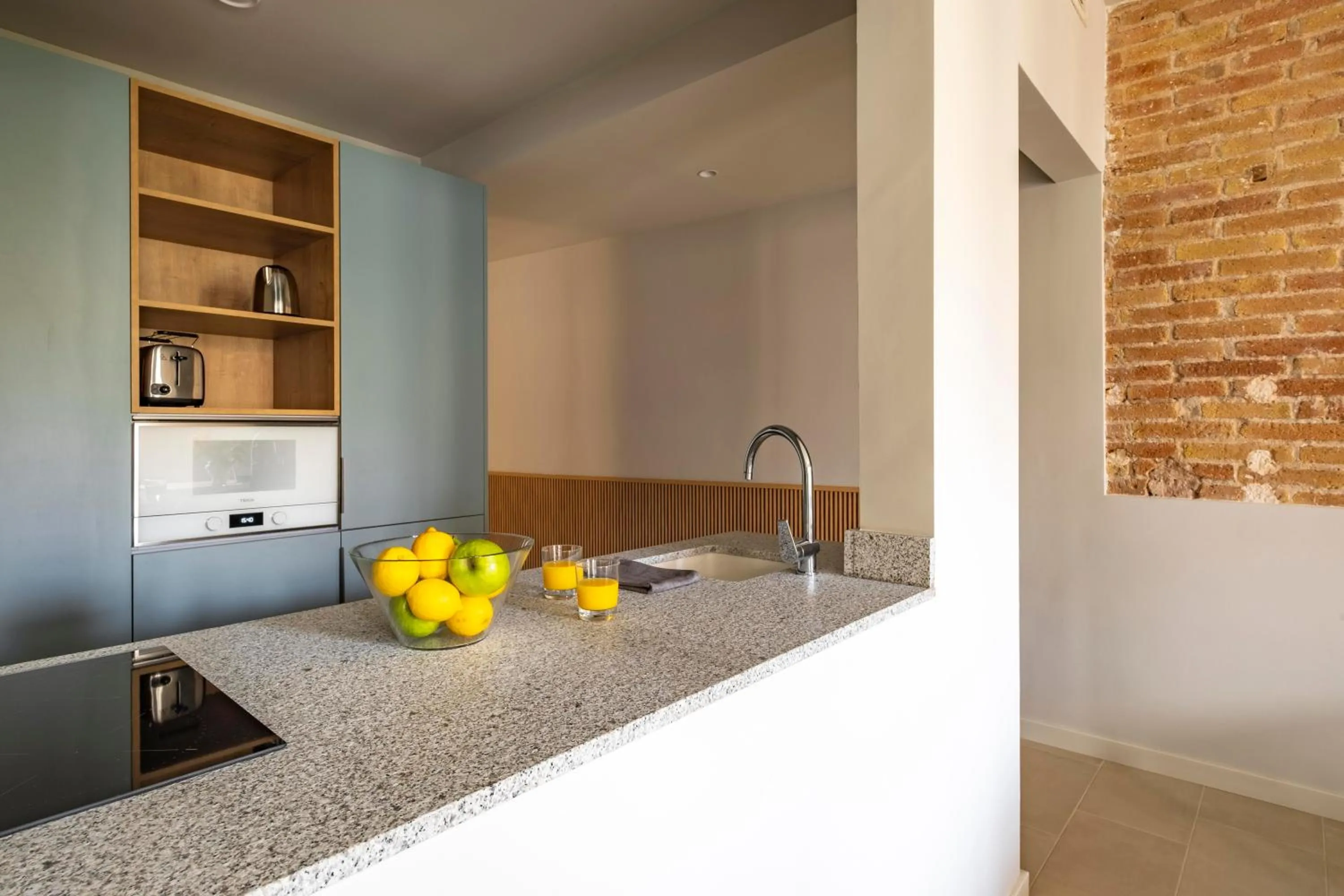 Kitchen or kitchenette in Aspasios Garden Apartments