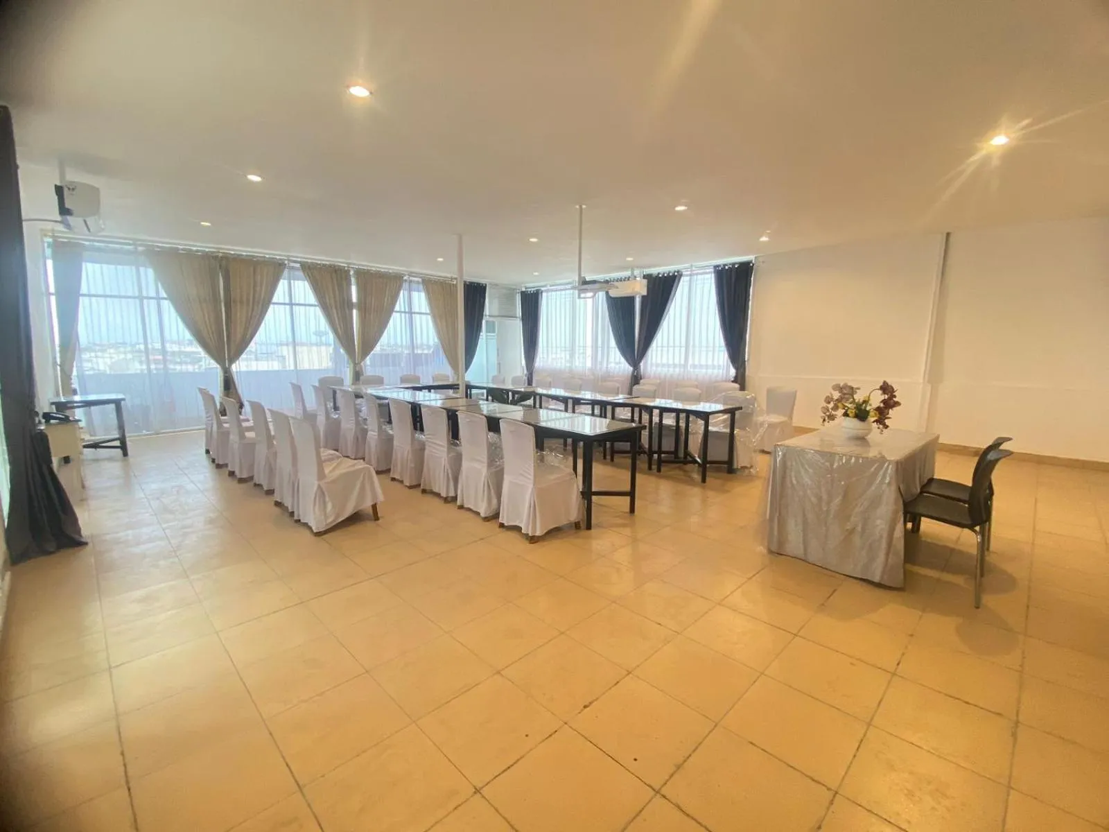 Meeting/conference room in JIYO BOUTIQUE Hotel