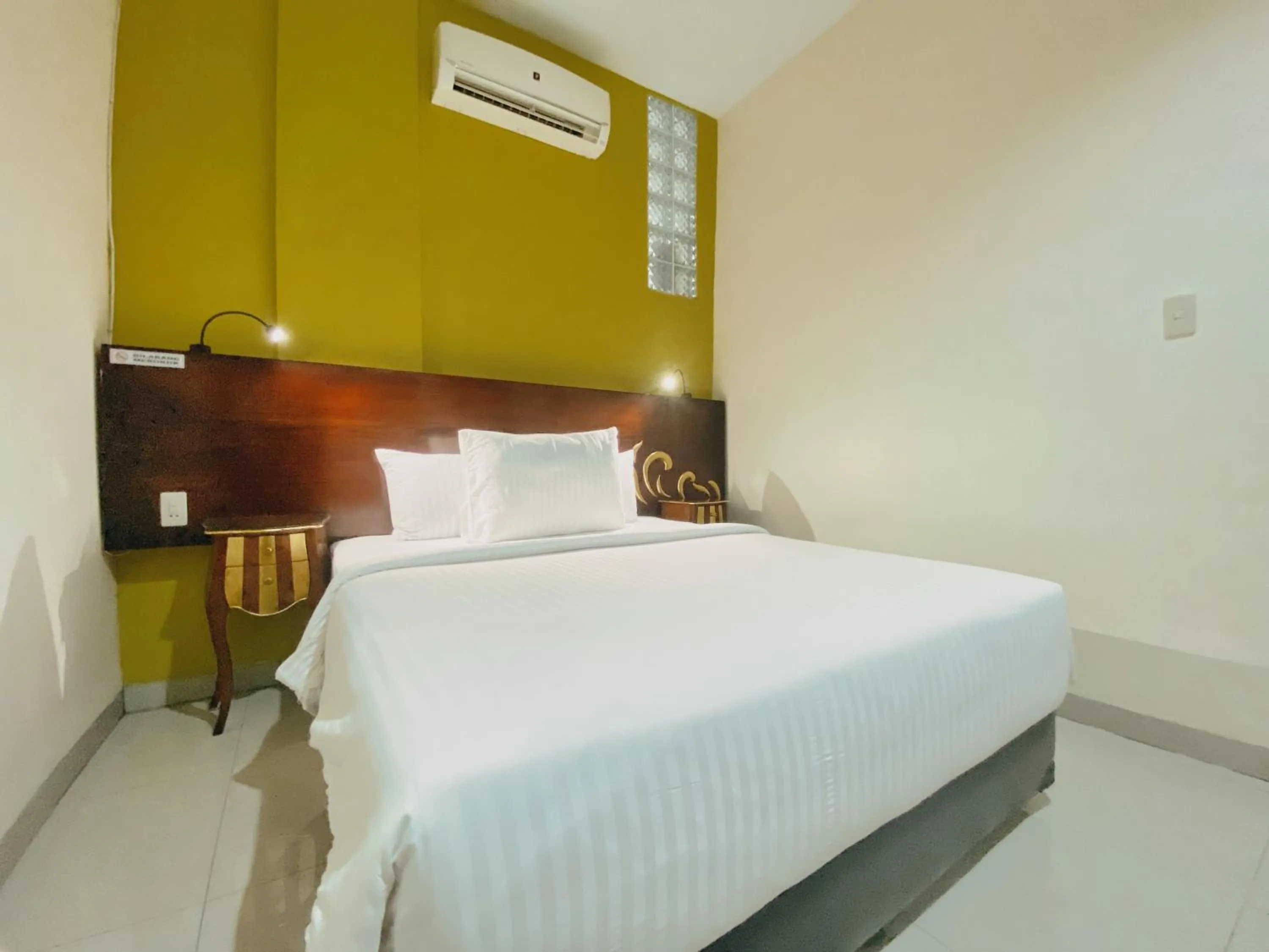 Photo of the whole room, Bed in JIYO BOUTIQUE Hotel
