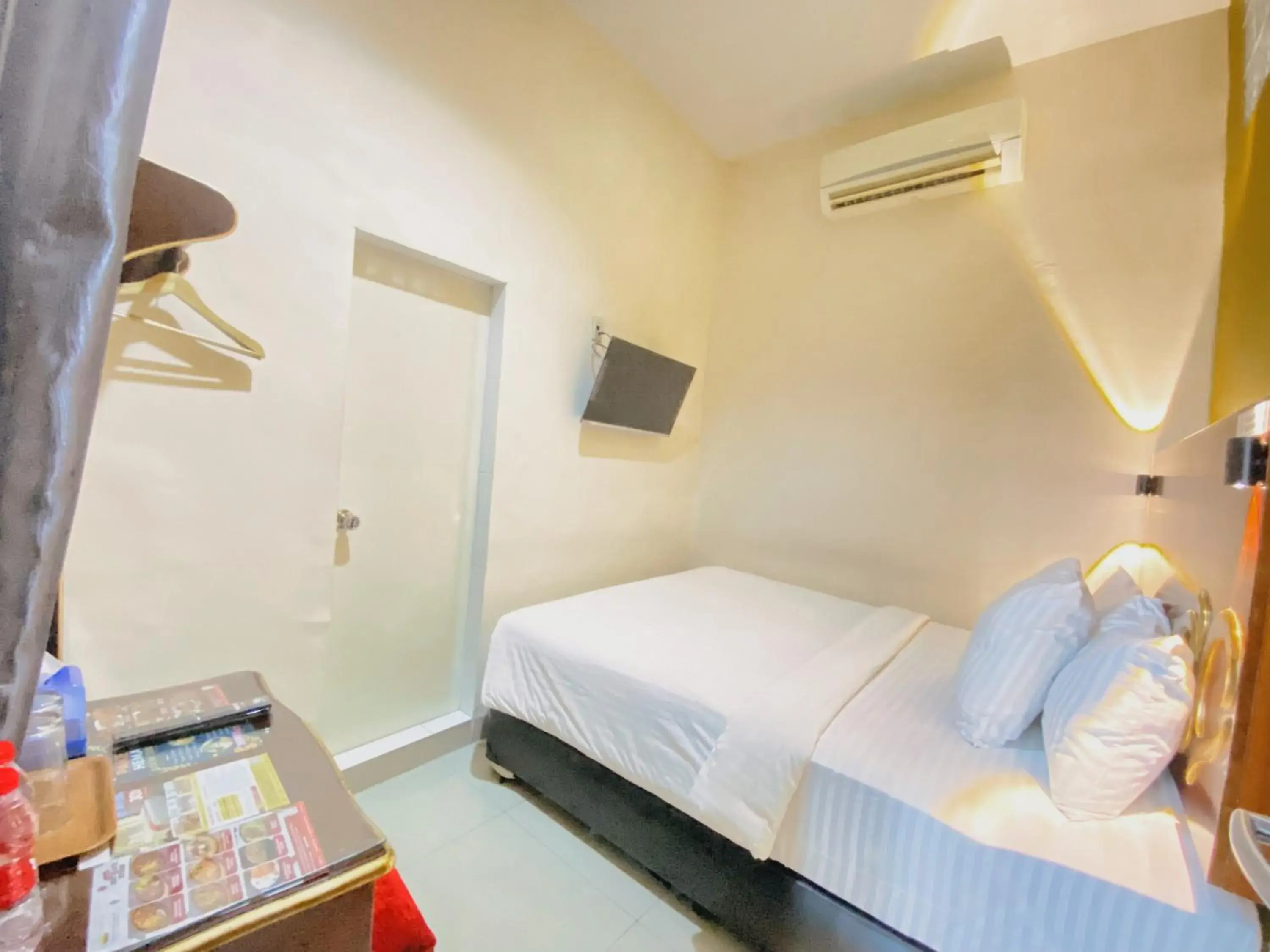 Photo of the whole room, Bed in JIYO BOUTIQUE Hotel Photo of the whole room, Bed in JIYO BOUTIQUE Hotel