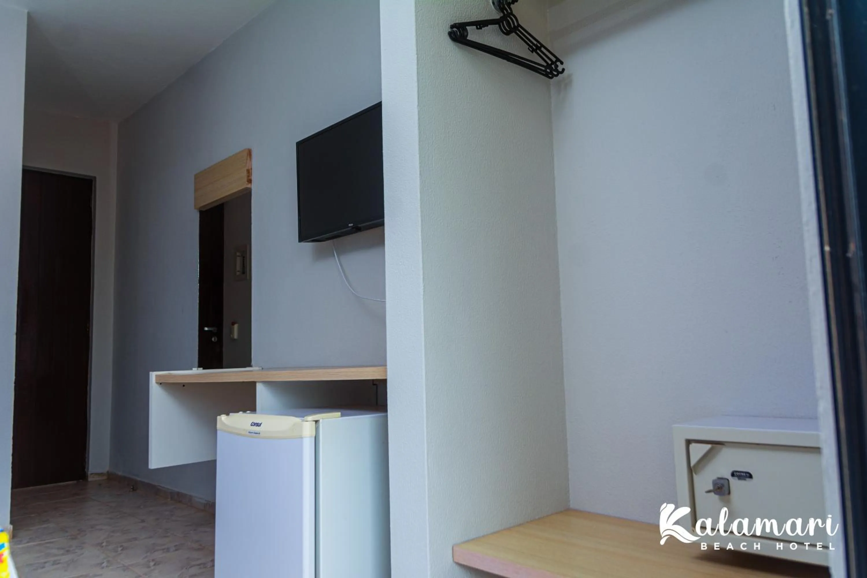 Kalamari Beach Hotel