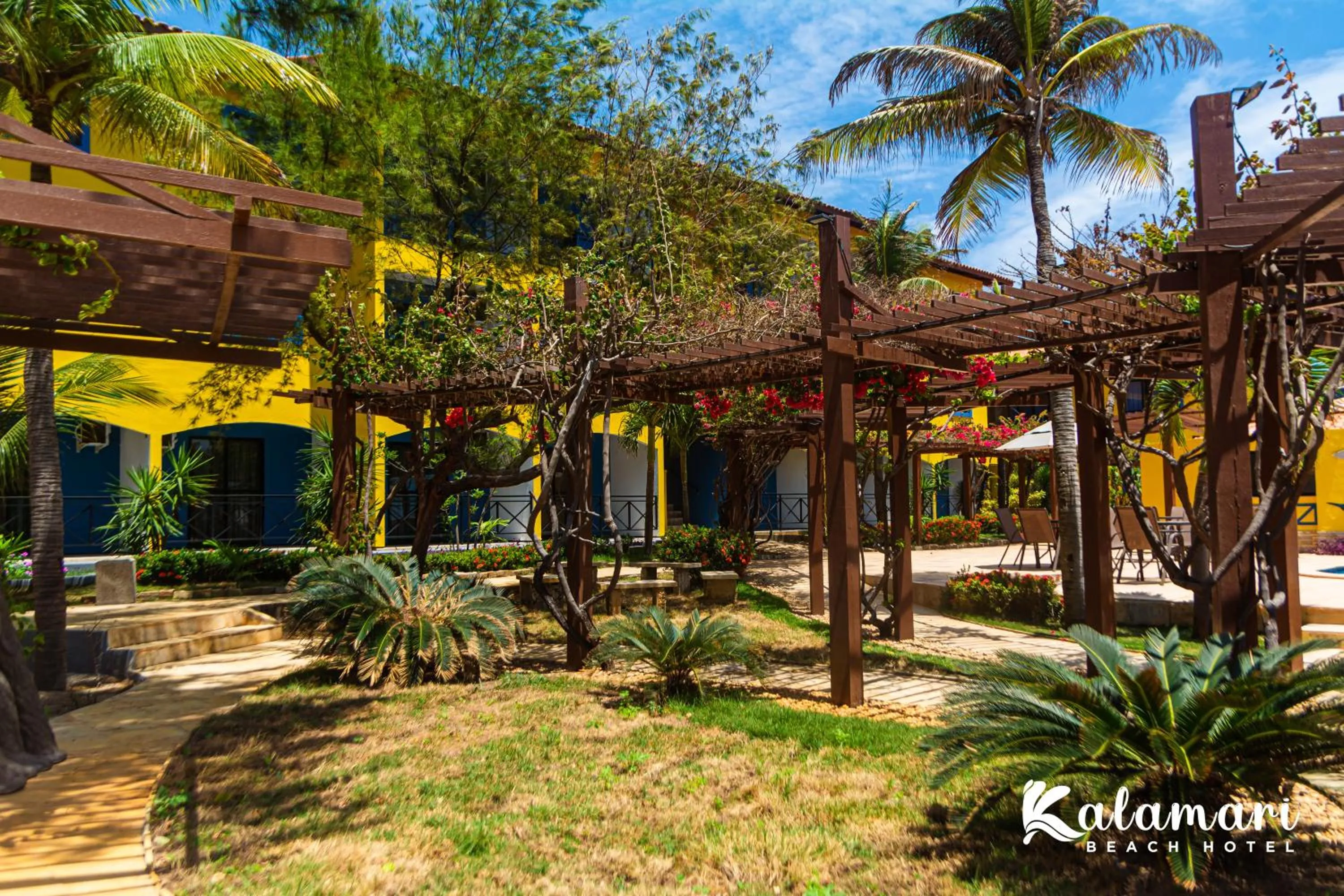Garden in Kalamari Beach Hotel