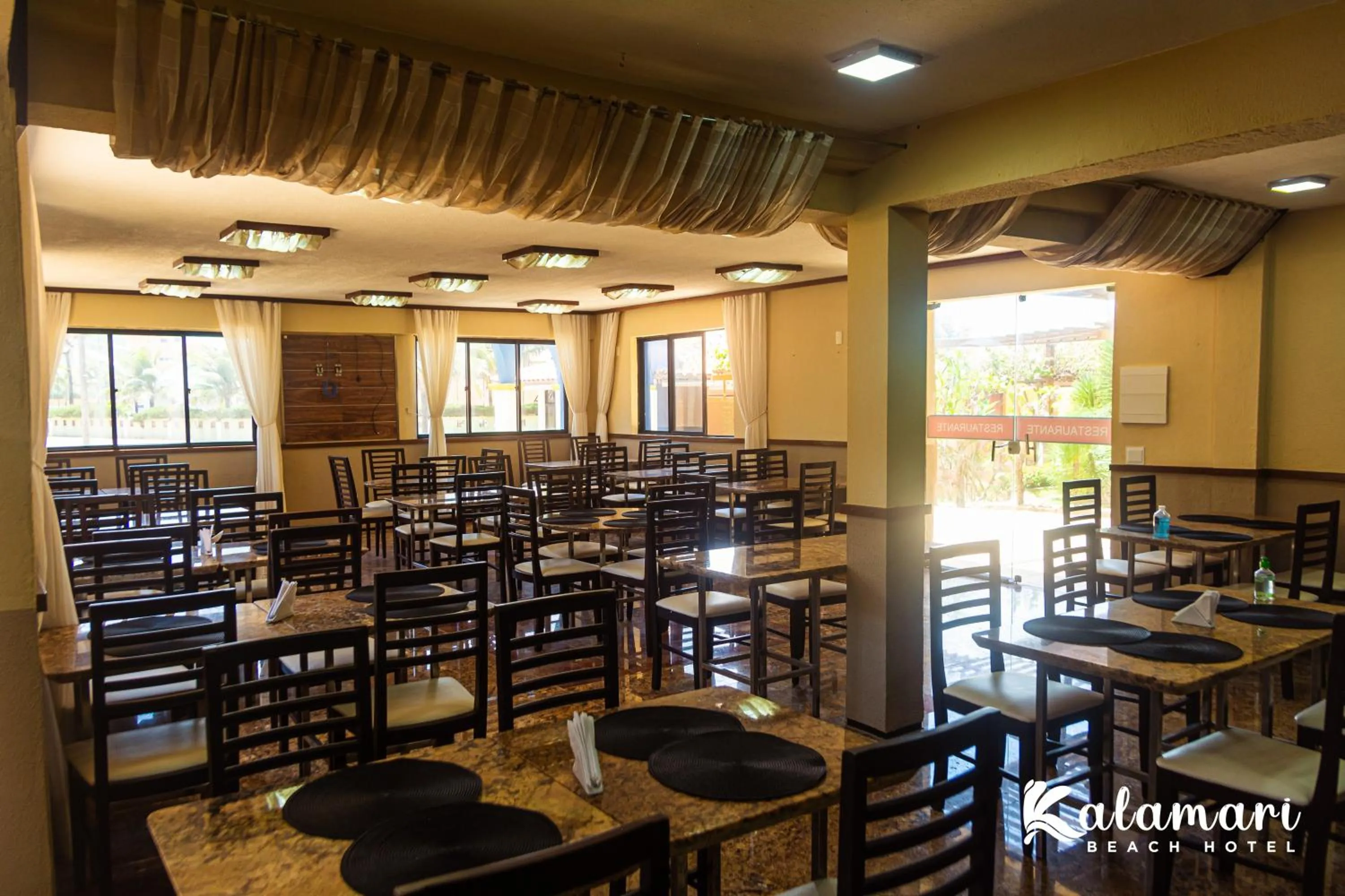 Kalamari Beach Hotel