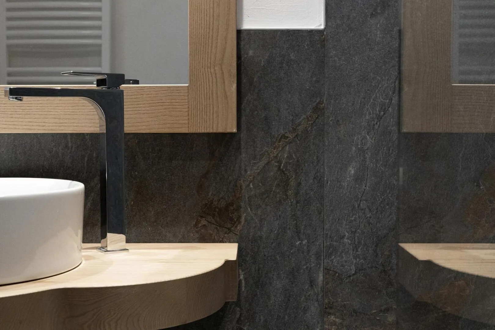 Bathroom in Aris Apartments & Sky Pool - Tonelli Hotels - Adult Friendly