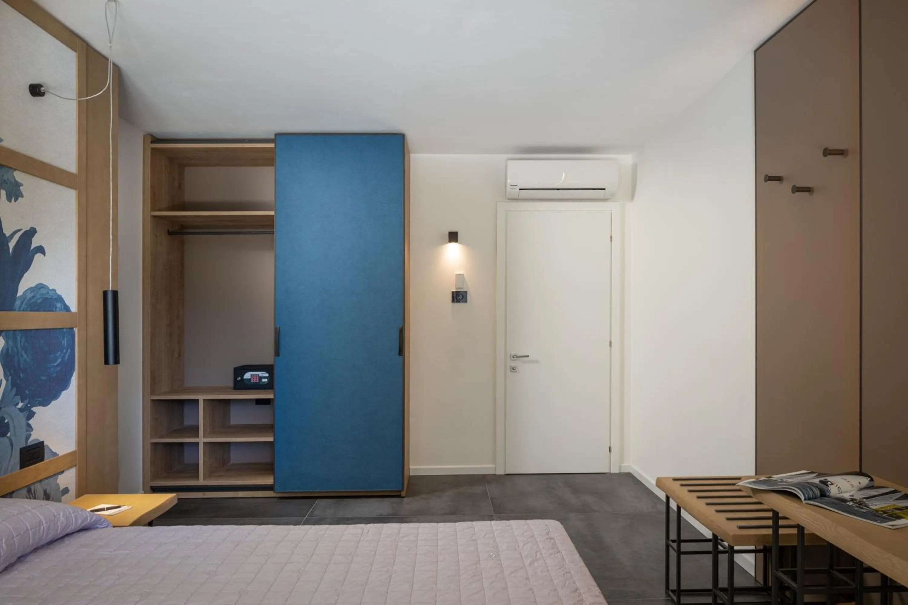 Bedroom, Bed in Aris Apartments & Sky Pool - Tonelli Hotels - Adult Friendly