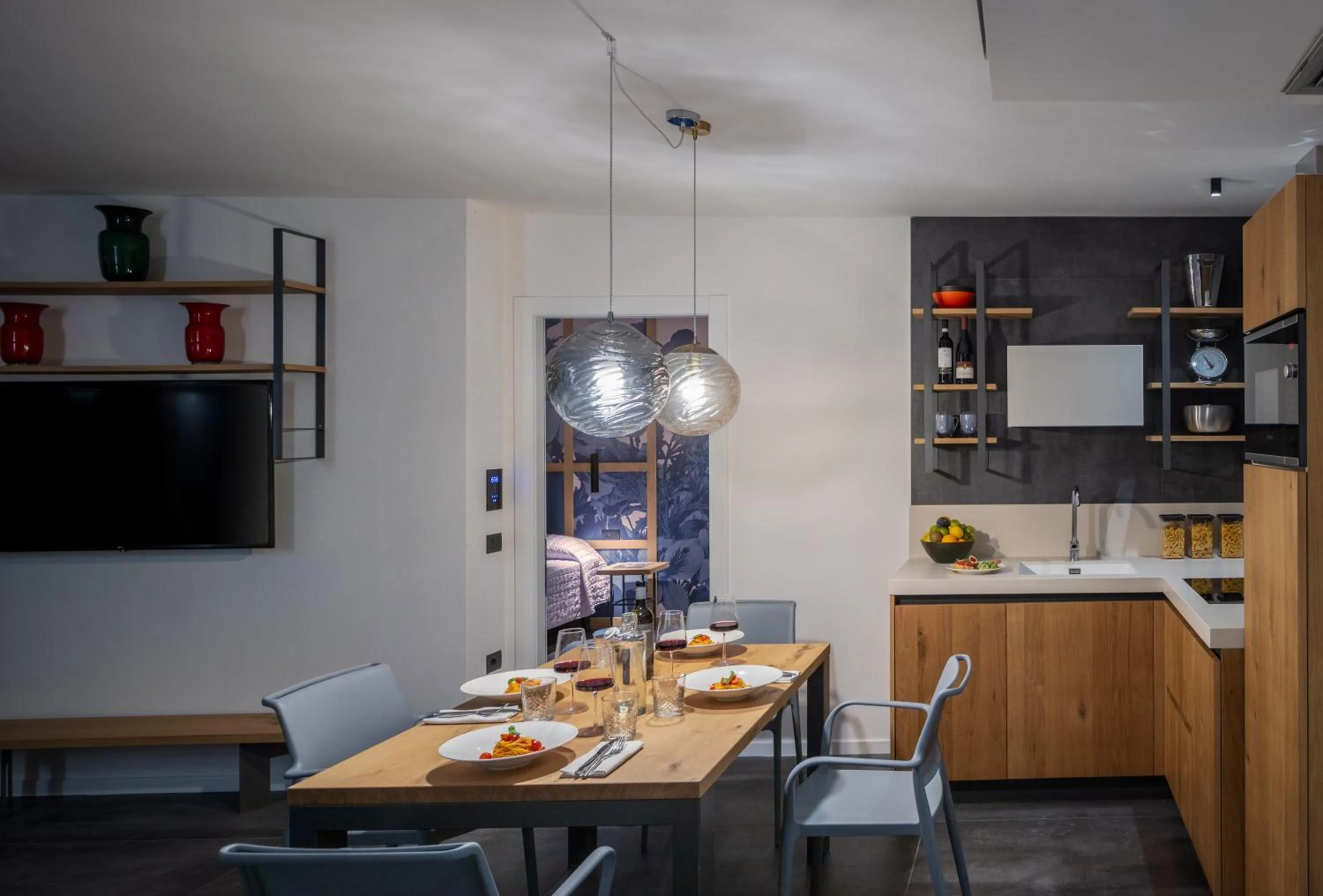 Kitchen or kitchenette in Aris Apartments & Sky Pool - Tonelli Hotels - Adult Friendly