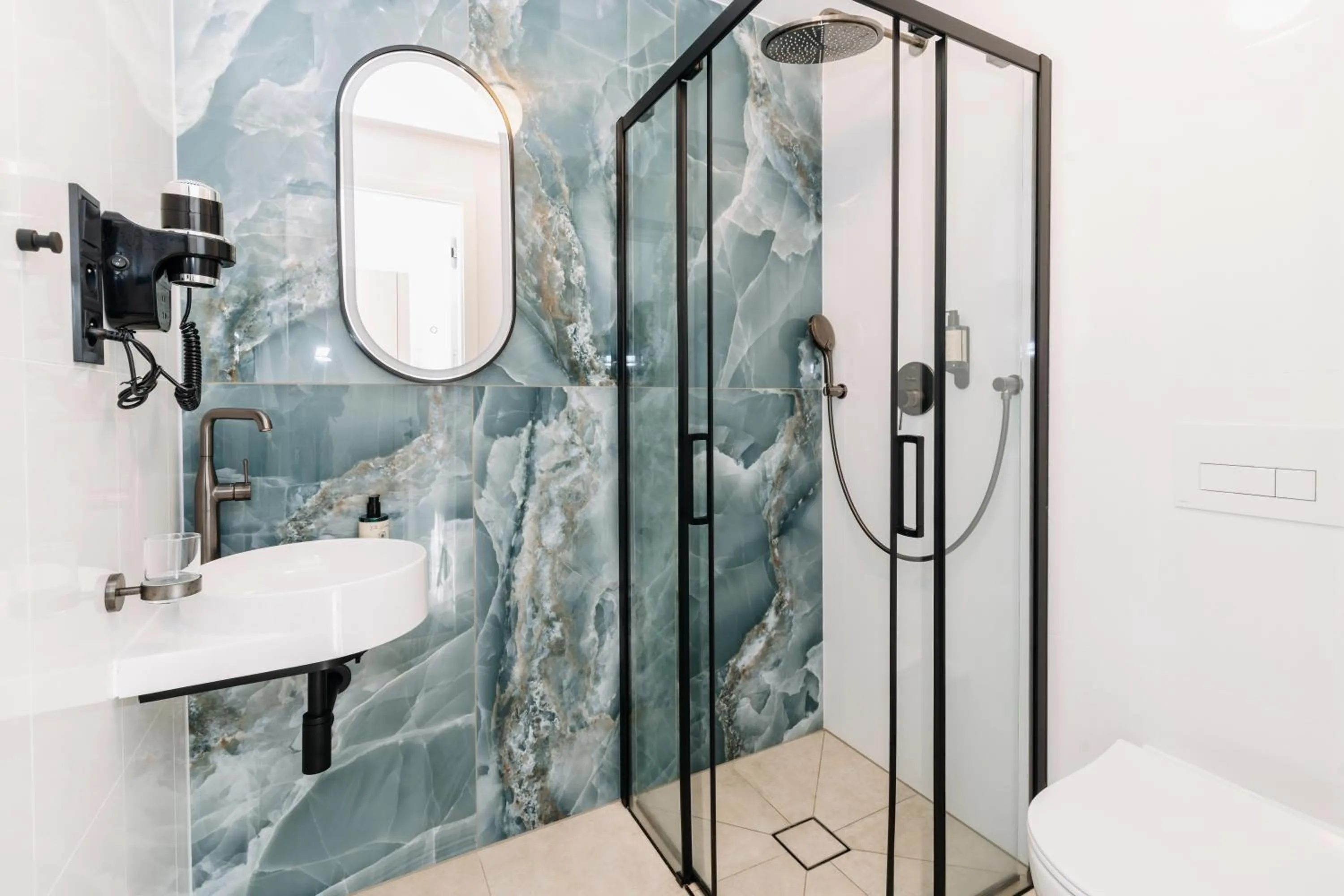 Bathroom in Esplanade Self Check-in Hotel