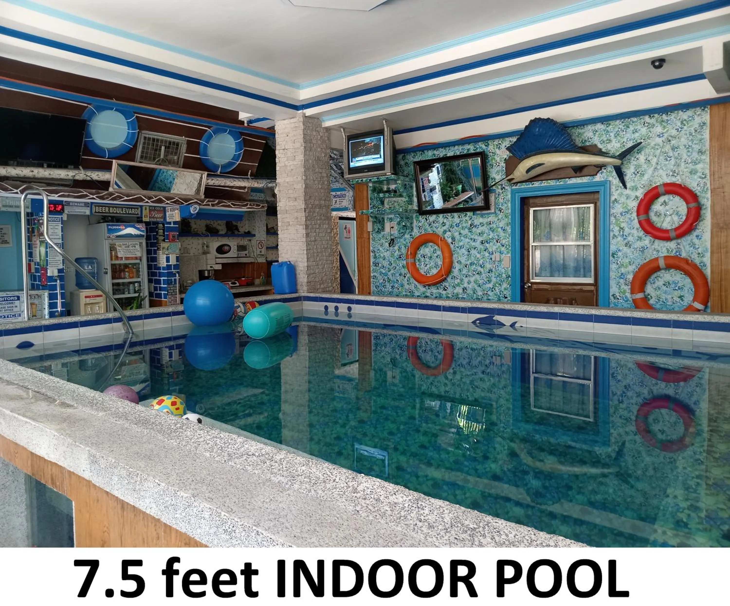 Swimming pool in Daniela's Place