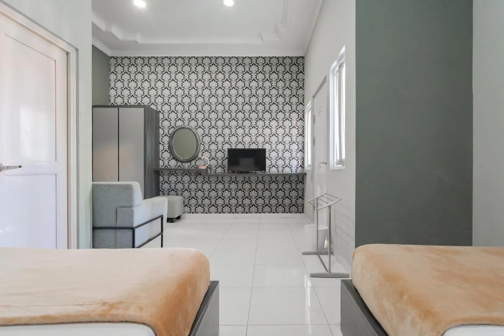 Bedroom, Bed in Hotel Markoni Pamanukan Mitra RedDoorz