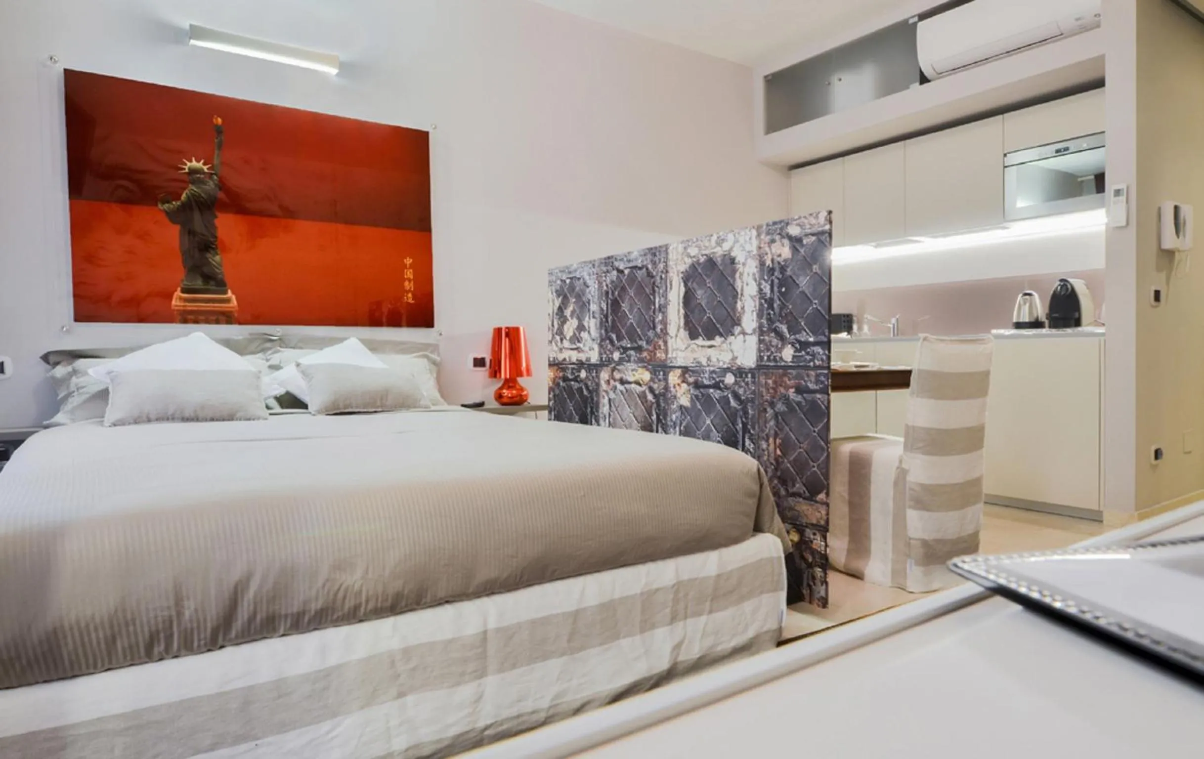 Living room, Bed in Italianflat - Arena di Verona Rensi