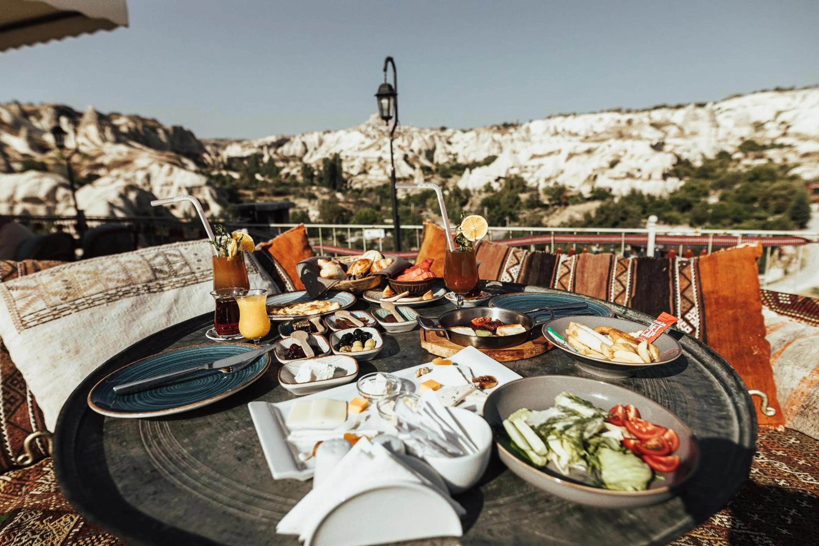 Breakfast in Şah Saray Cave Suites Halal Hotel