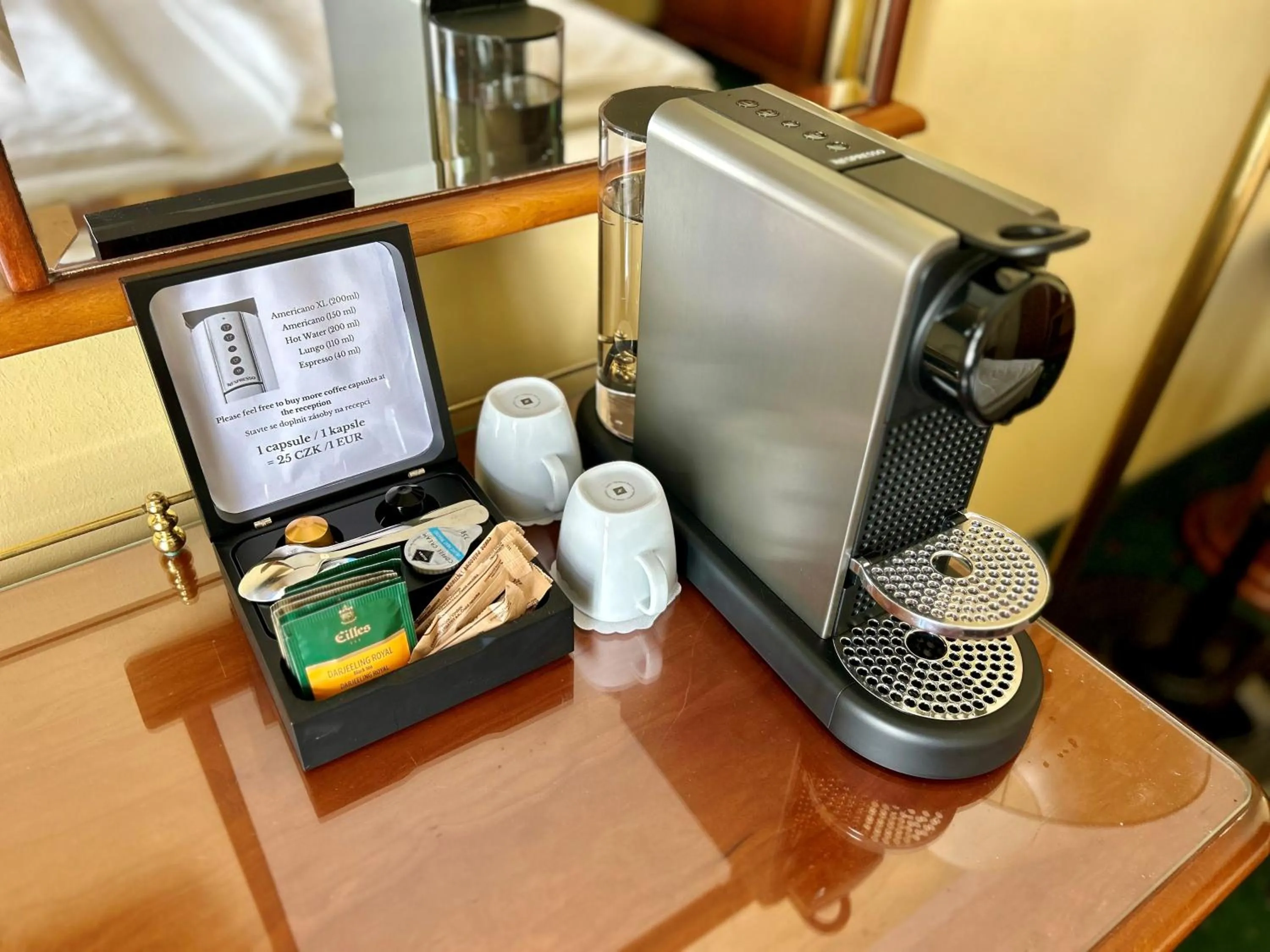 Coffee/tea facilities in Hotel William