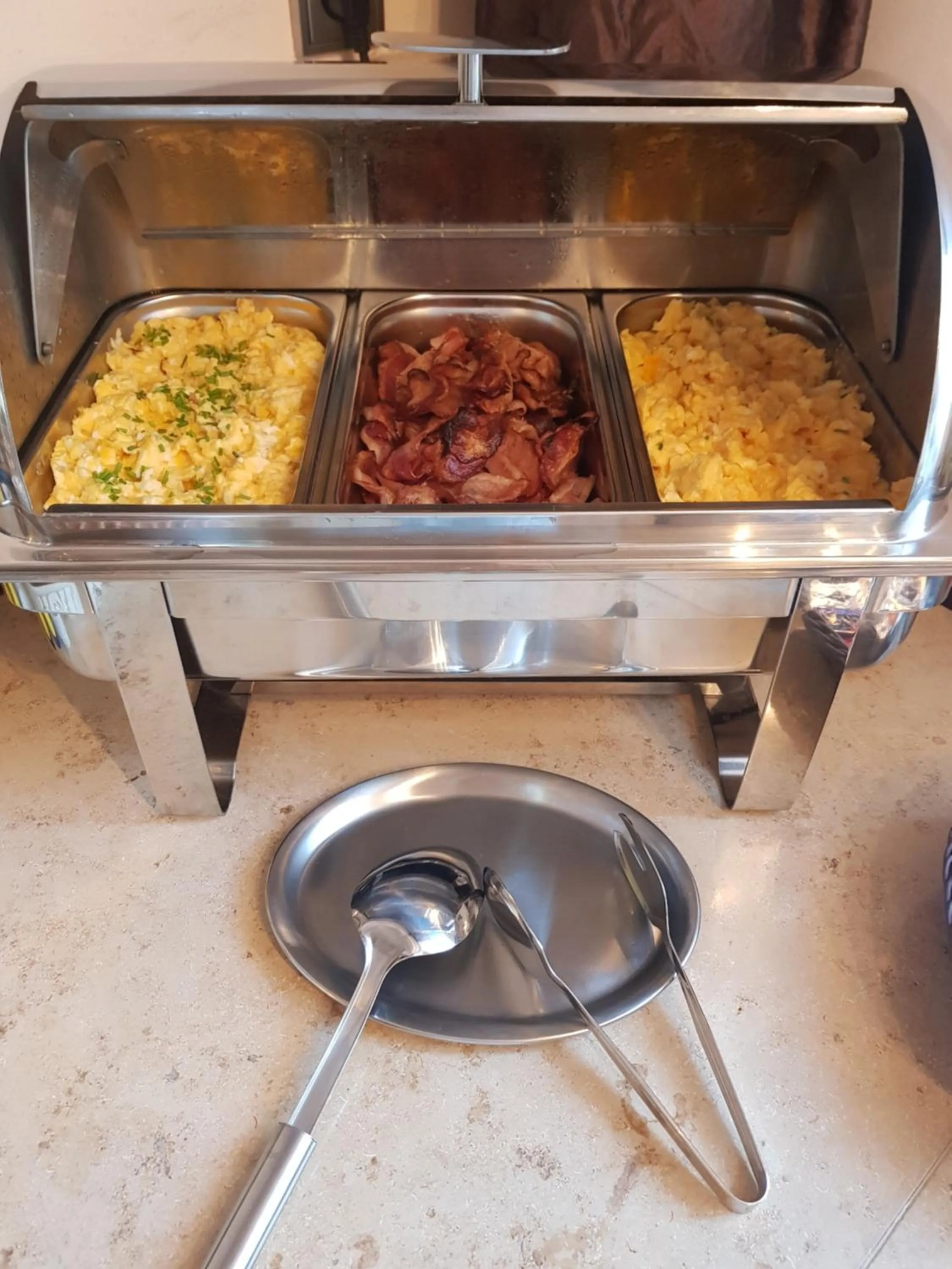 Buffet breakfast in Hotel La Passionaria