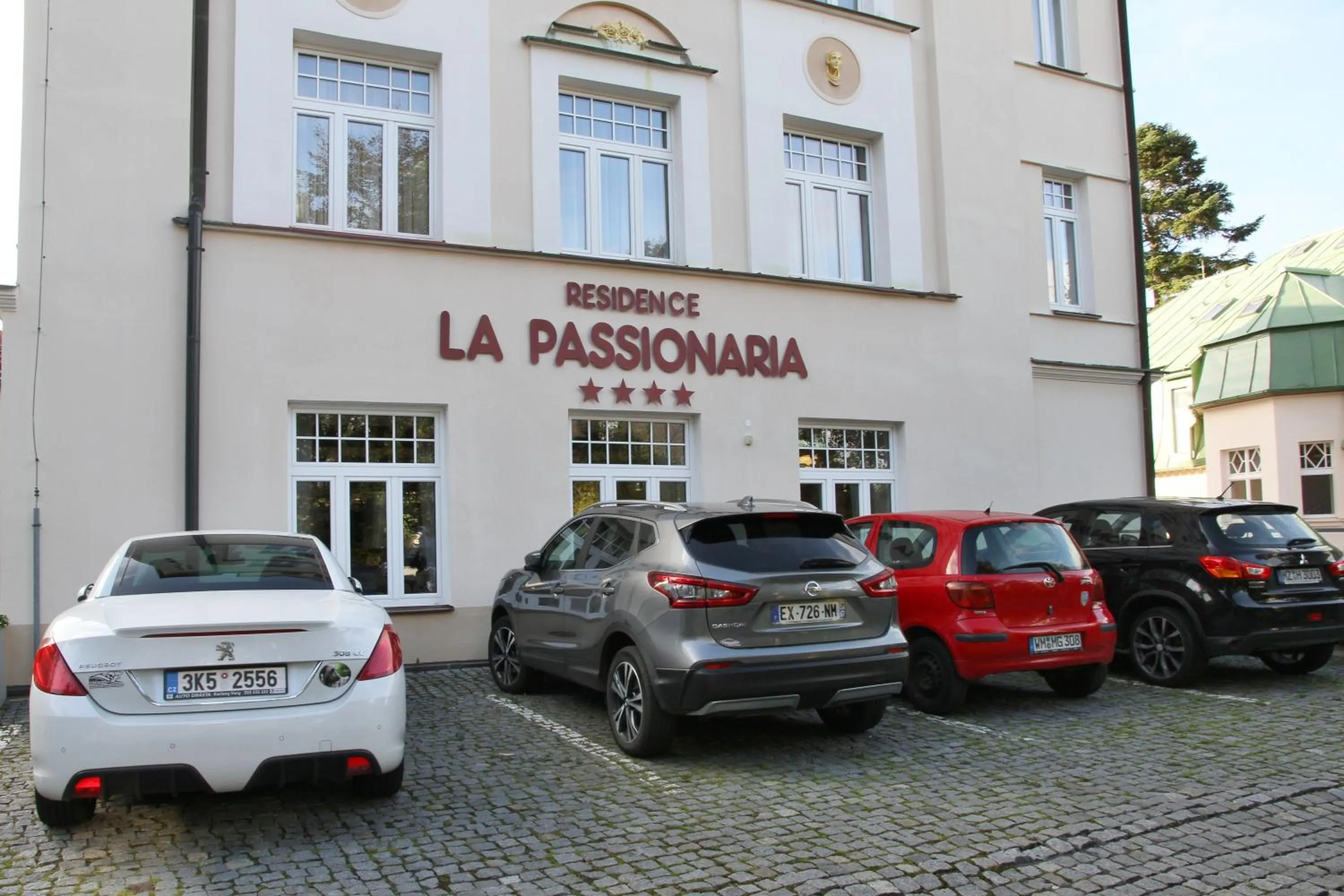 Property building in Hotel La Passionaria