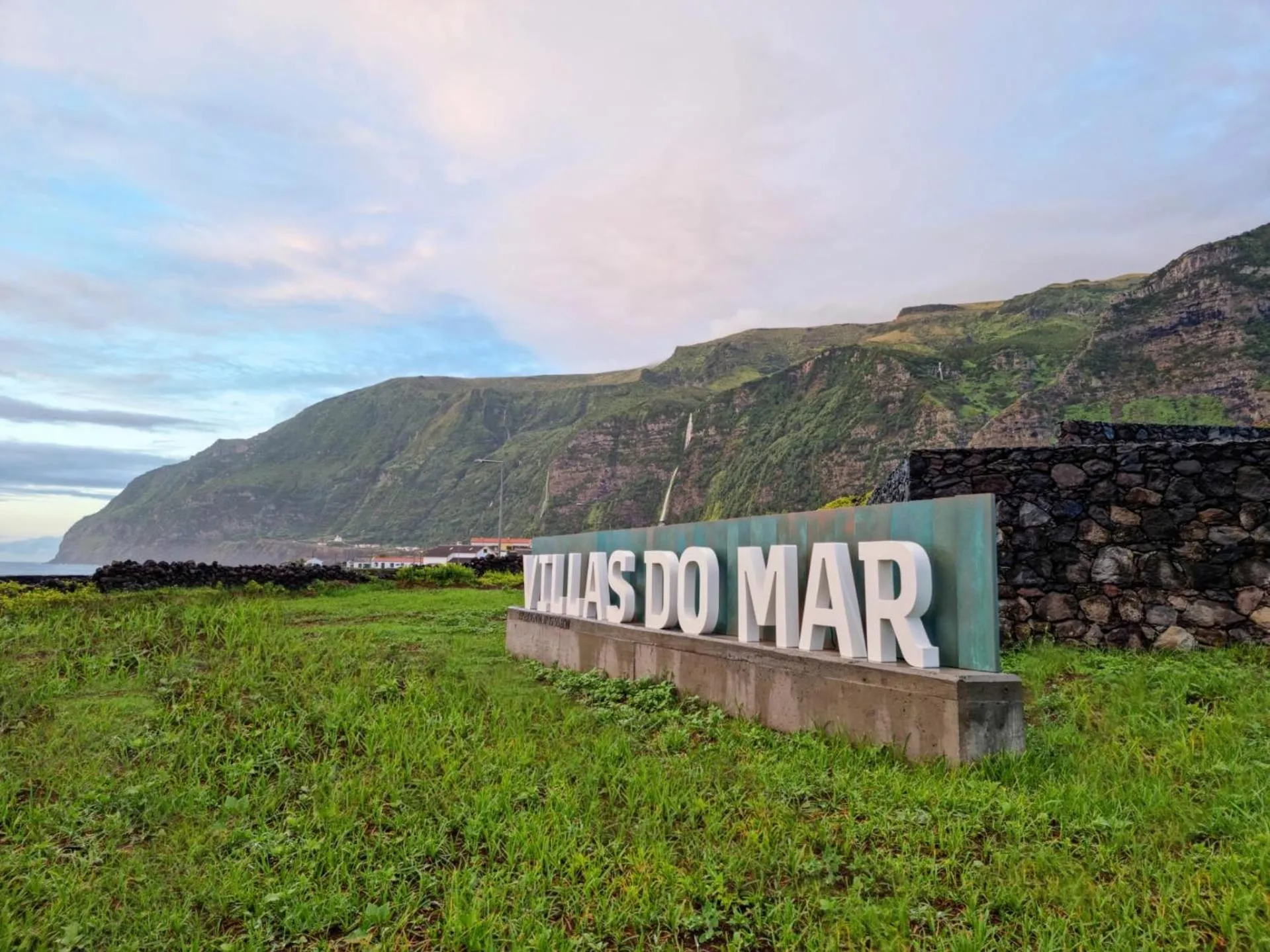 Property logo or sign in Villas do Mar