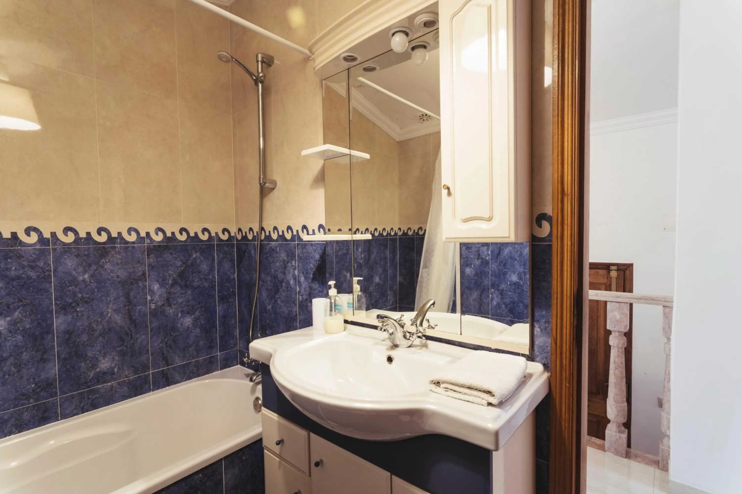 Shower in Best Houses 45 - Beautiful ocean and city view