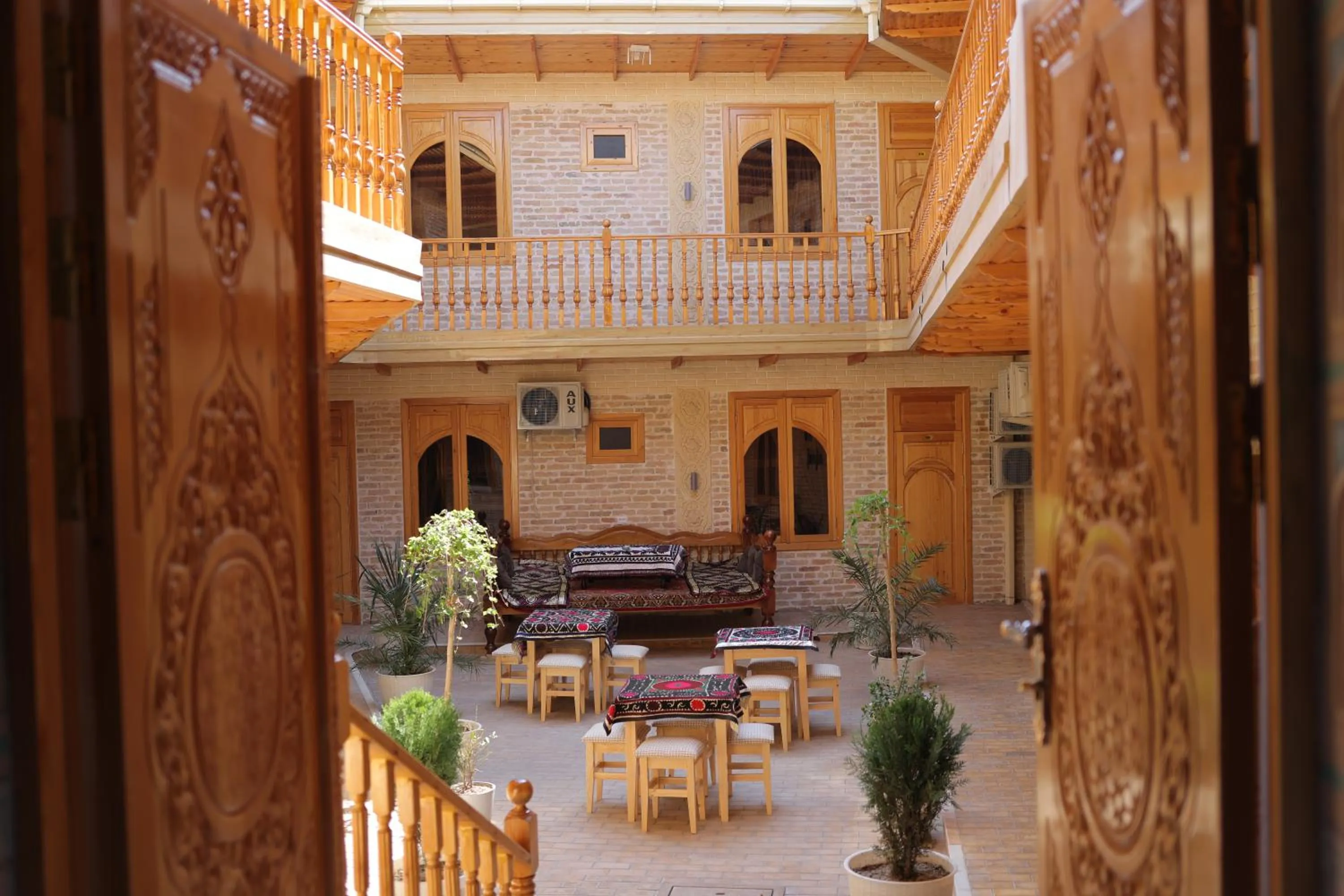 Patio in Sultanat Hotel