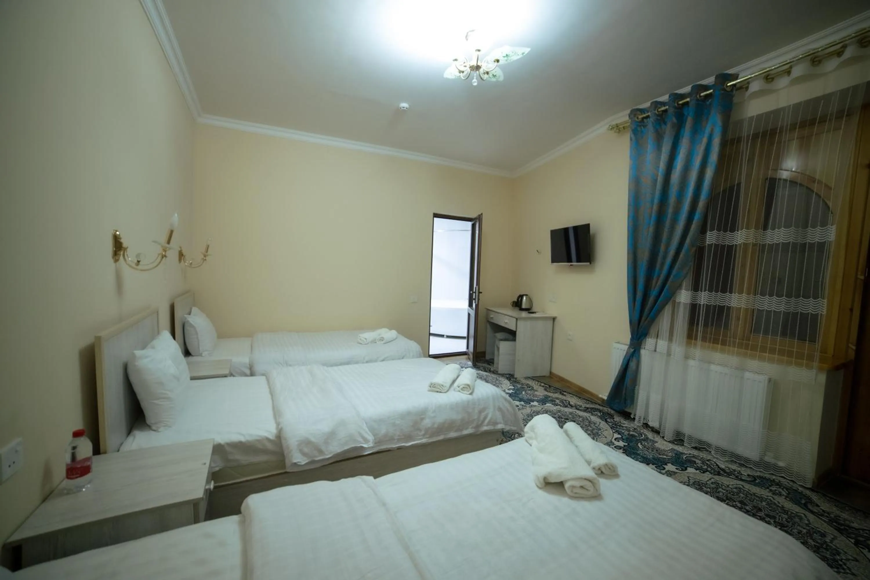 Bedroom, Bed in Sultanat Hotel