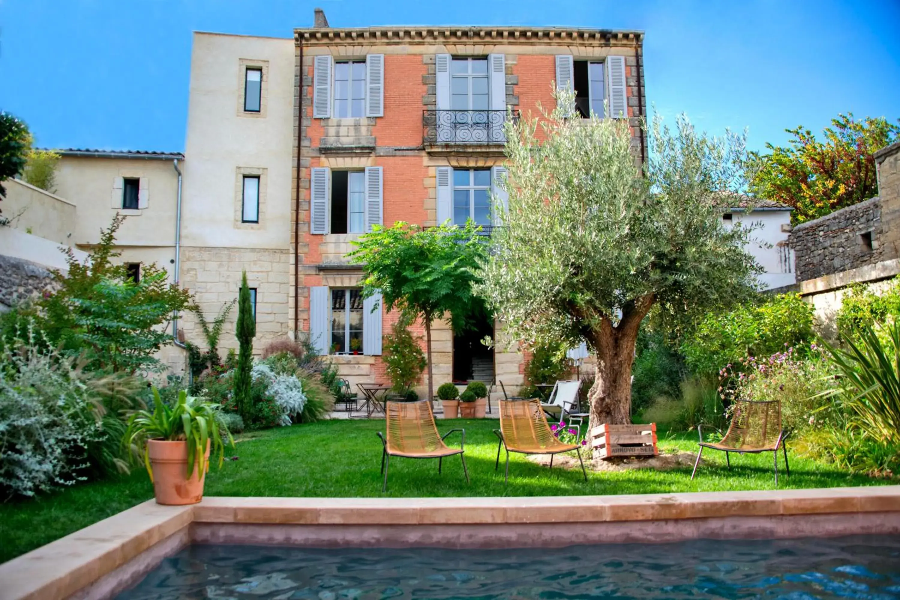 La Maison Rouge d'Uzes B&B La Maison Rouge d'Uzes B&B