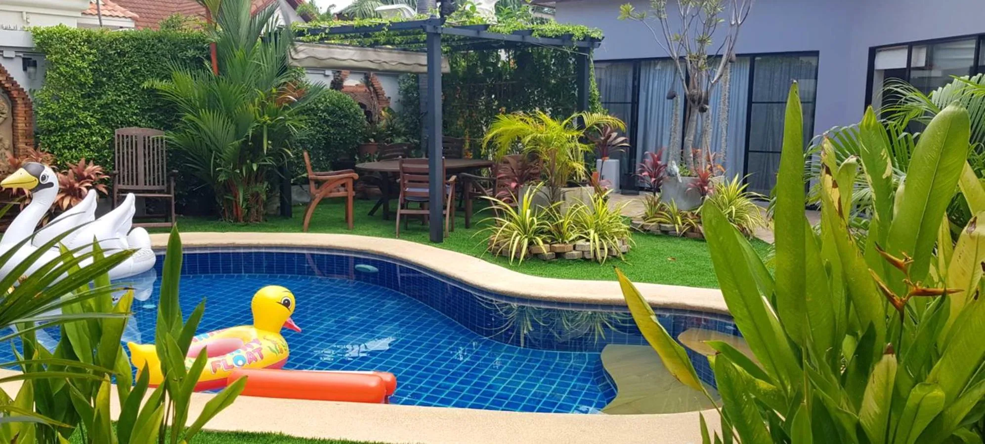LUXURIOUS VIEW TALAY VILLA - PATTAYA HOLIDAY HOUSE