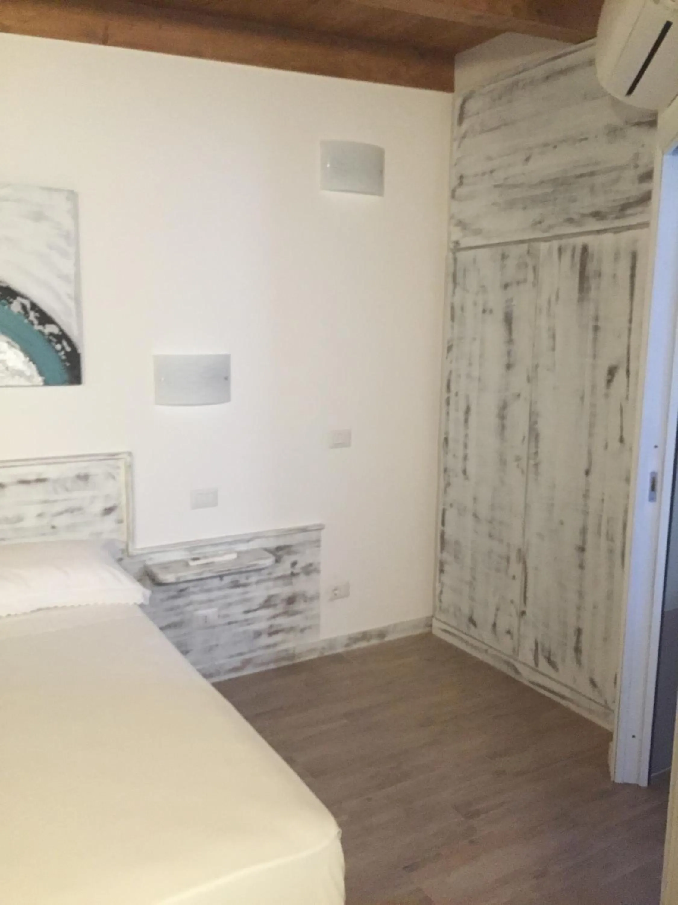 Bed in Aquila Di Mare