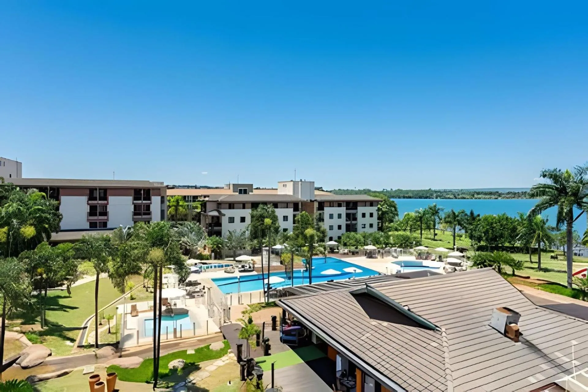 Lake view in Life Resort beira lago próx a esplanada