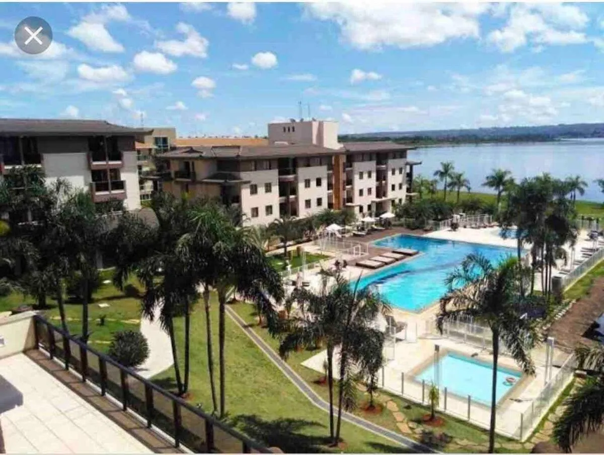 Swimming pool in Life Resort beira lago próx a esplanada