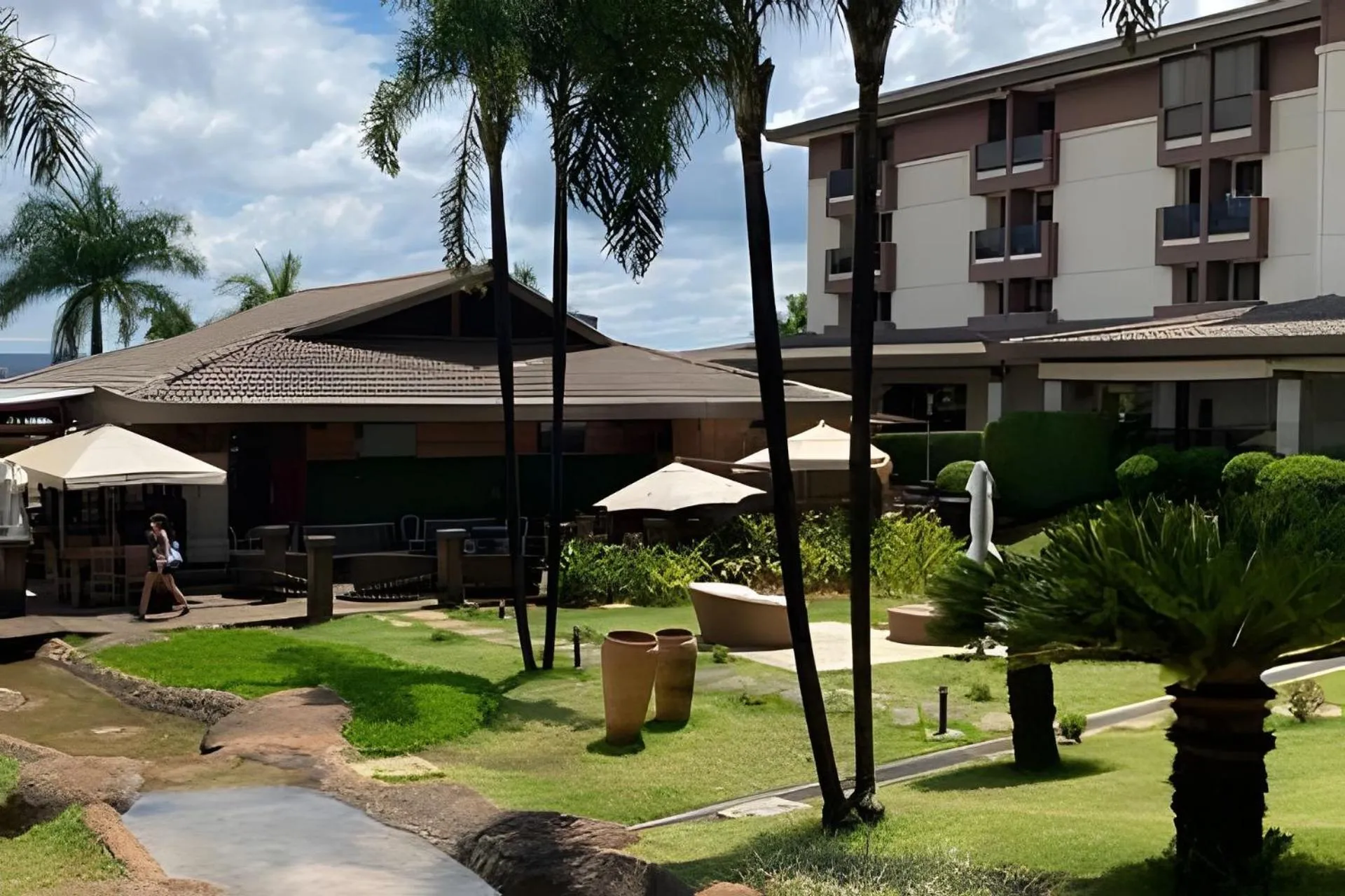 Restaurant/places to eat in Life Resort beira lago próx a esplanada