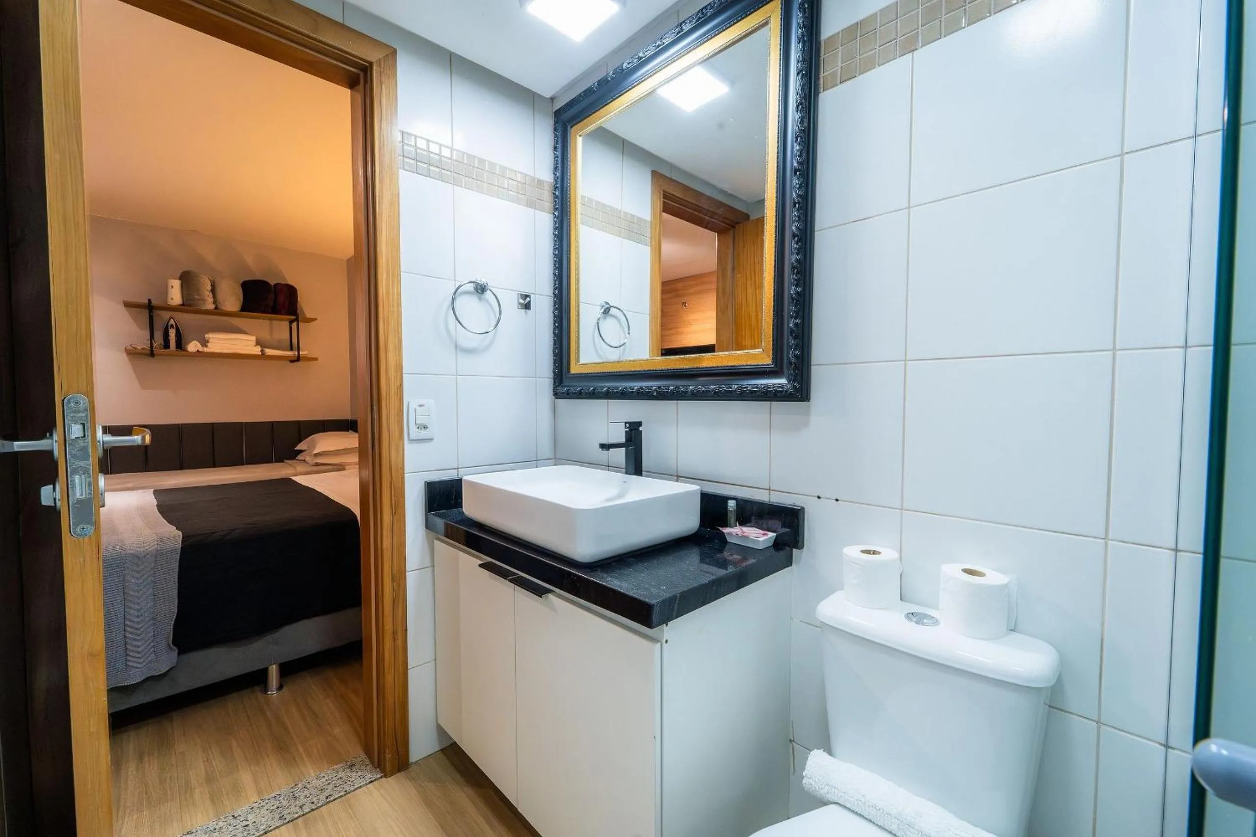 Life Resort beira lago próx a esplanada