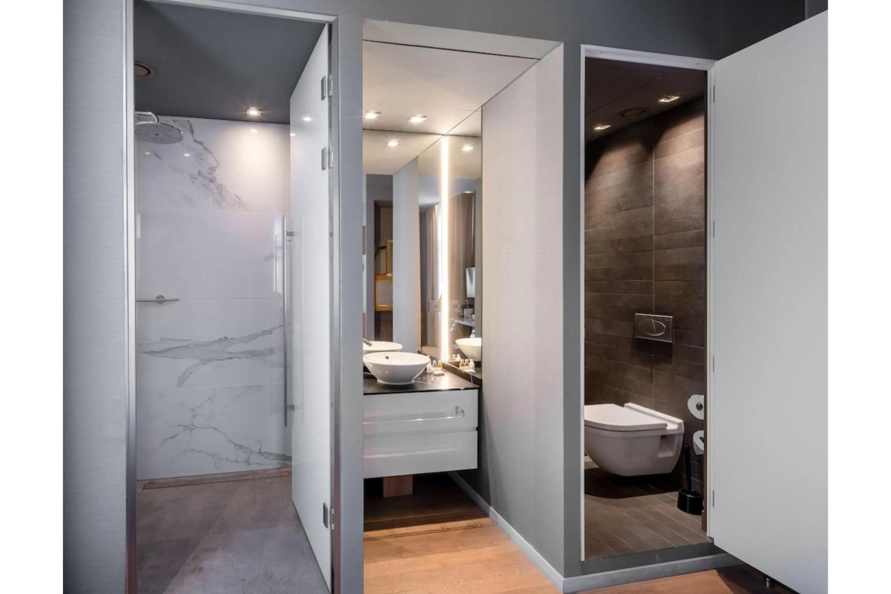 Shower in 987 Design Prague Hotel