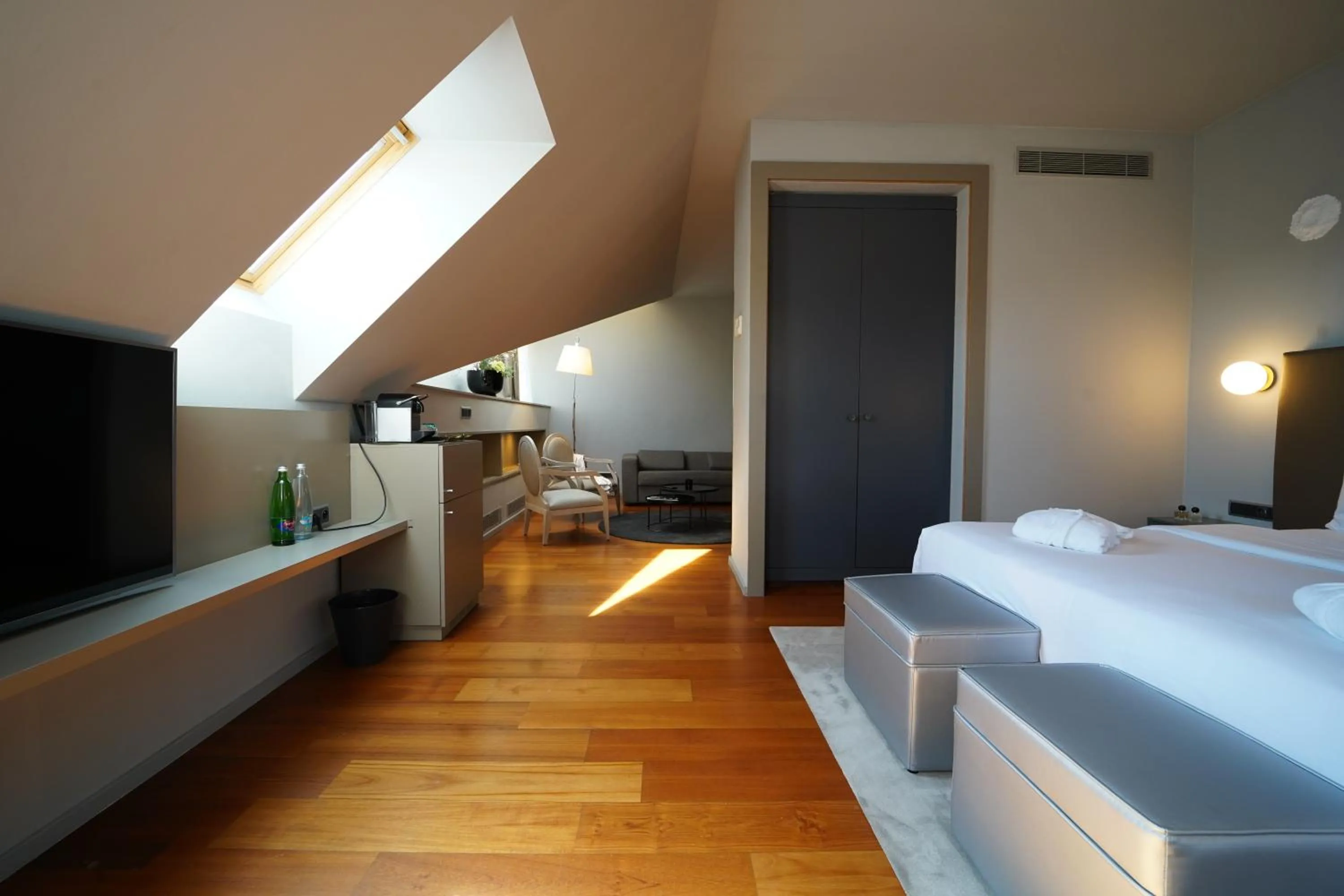 Bedroom, Bed in 987 Design Prague Hotel