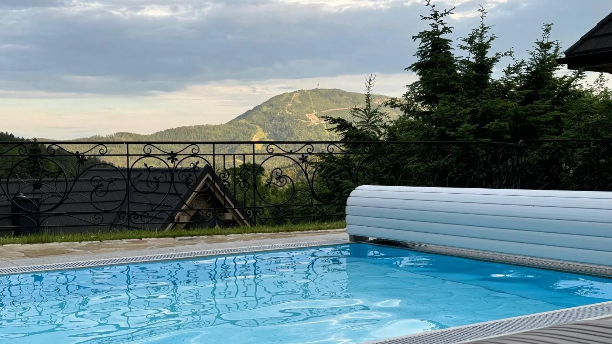 Swimming pool in Krupowka Mountain Resort SPA & Wellness - ZNIZKA FIRST MINUTE NA FERIE ZIMOWE!!!