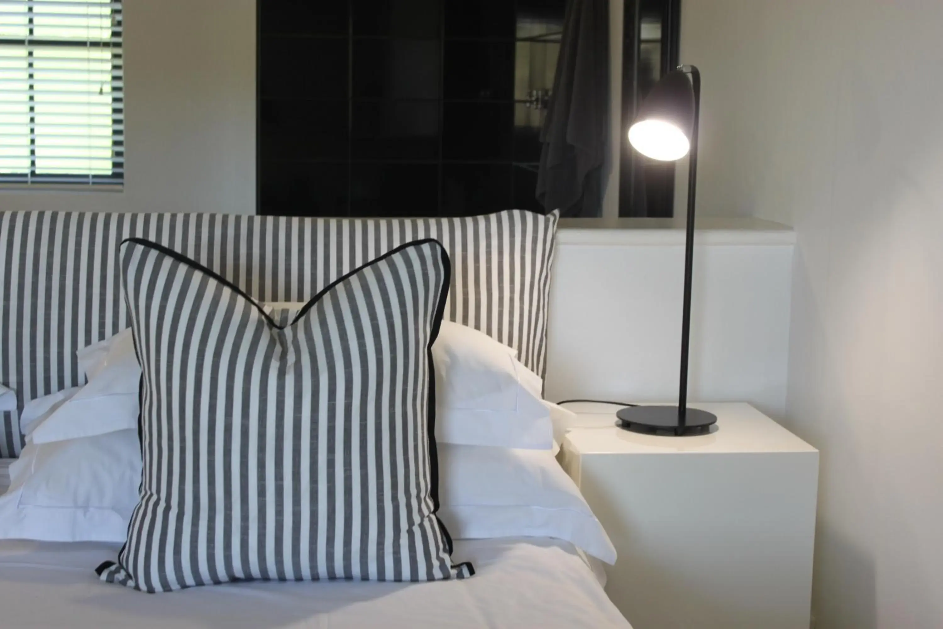 Bed in Brenaissance Wine & Stud Estate Bed in Brenaissance Wine & Stud Estate