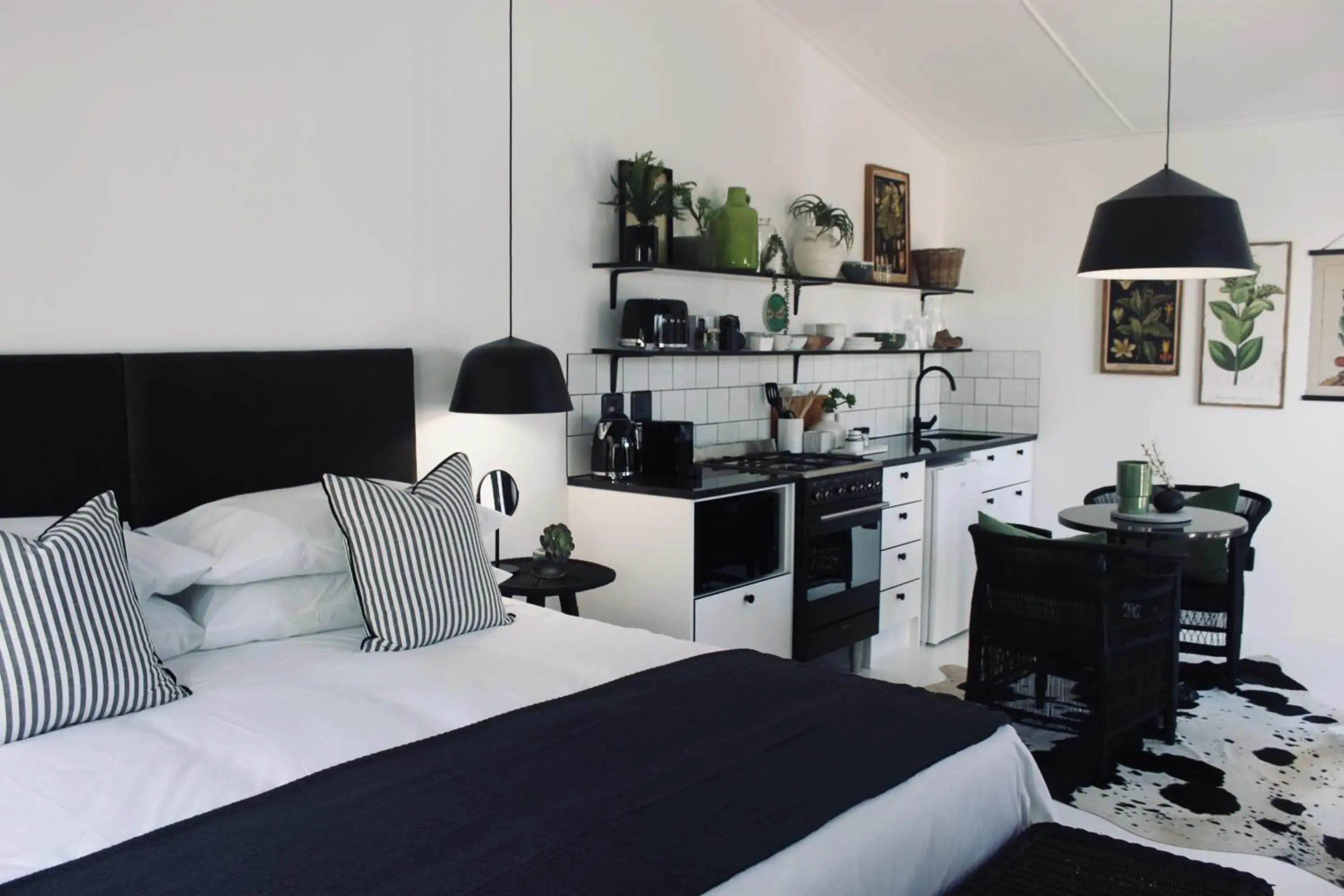 Kitchen or kitchenette, Bed in Brenaissance Wine & Stud Estate Kitchen or kitchenette, Bed in Brenaissance Wine & Stud Estate