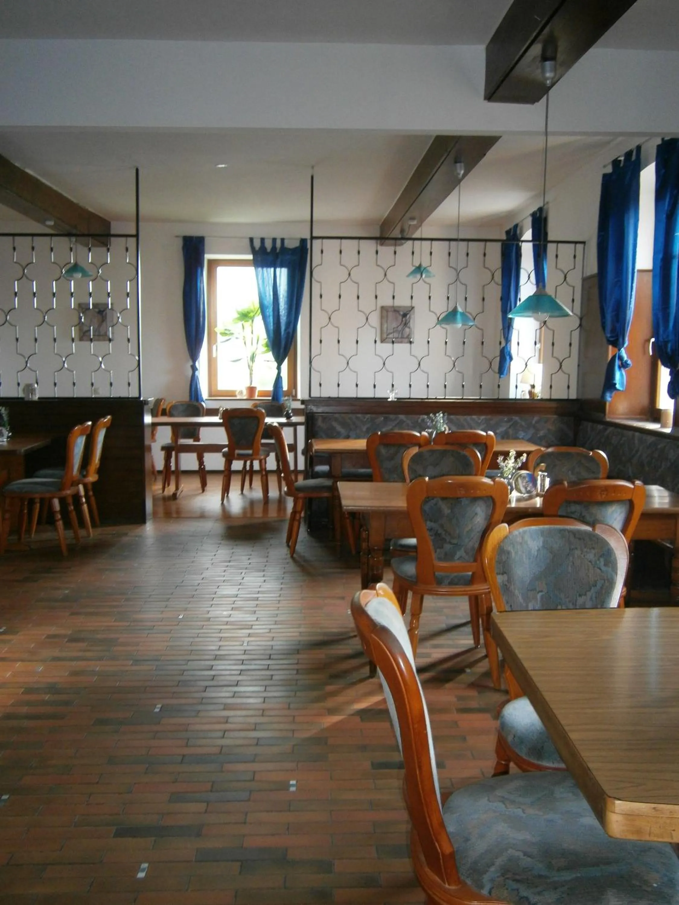 Restaurant/places to eat in Hotel Strauss